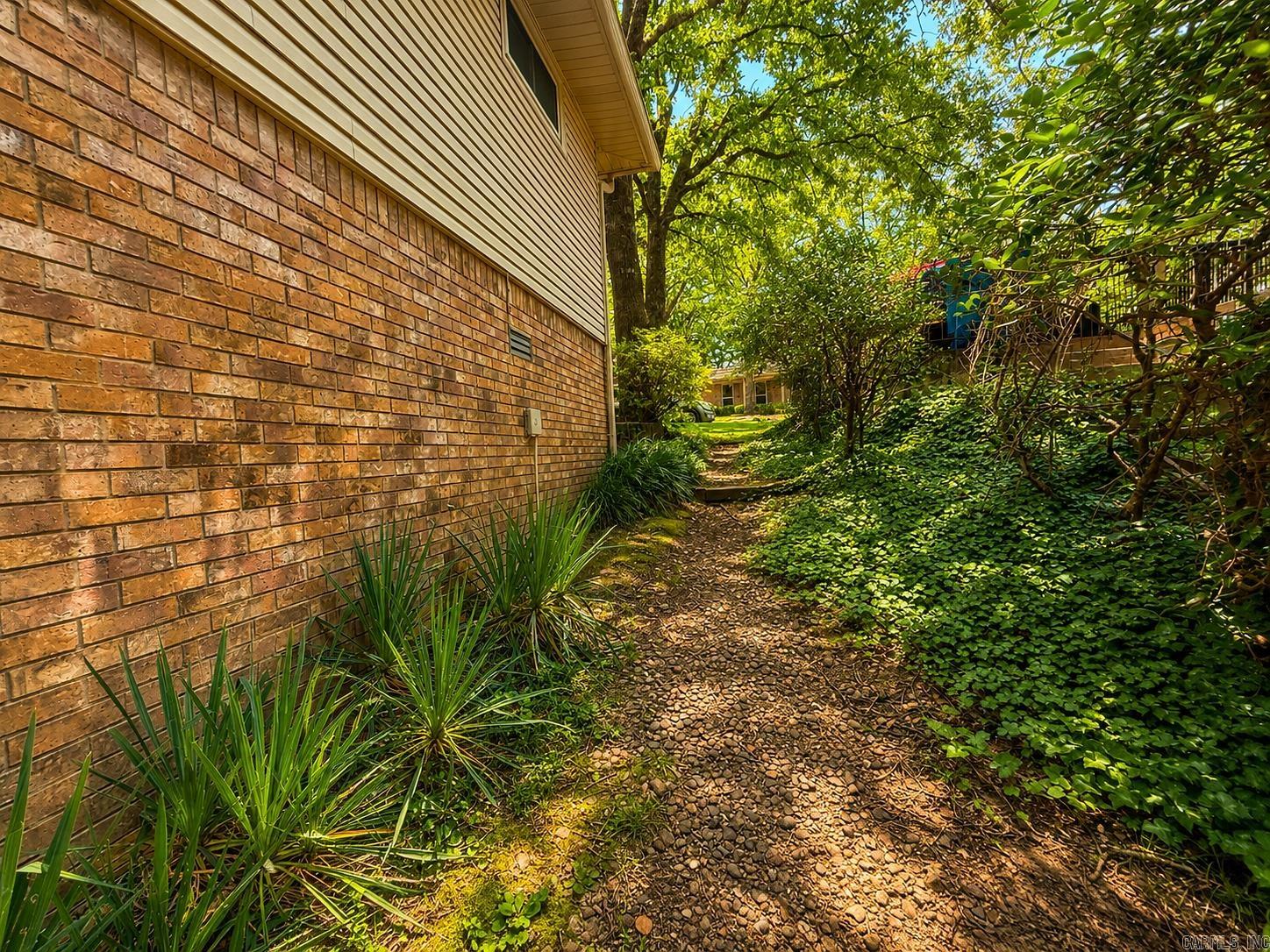 INDIAN HILLS - Residential
