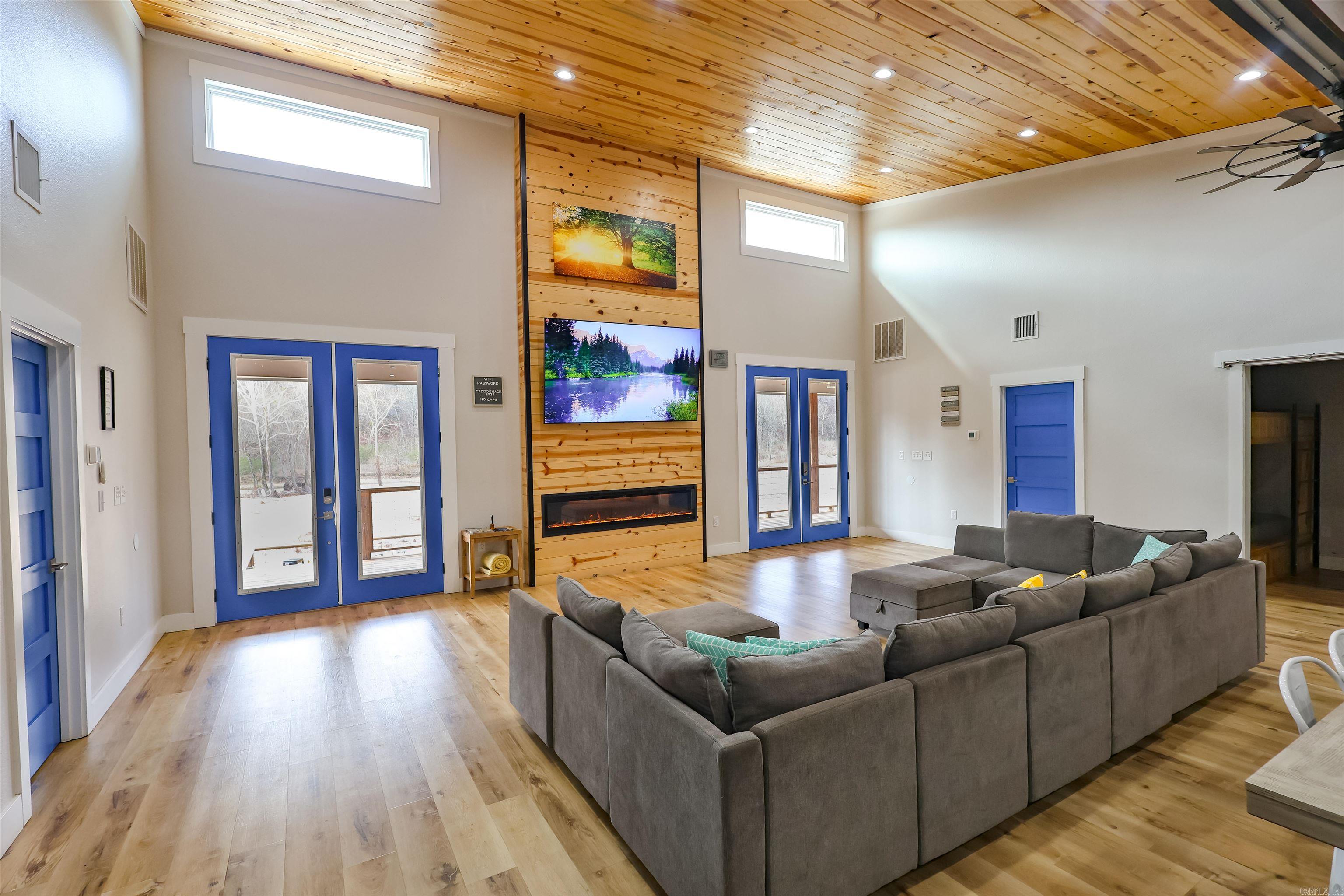 Jordans Bend at Caddos - Residential