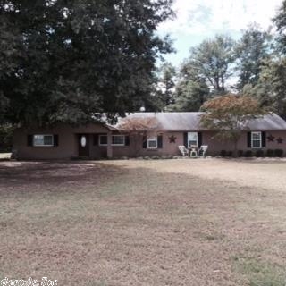 Country living on the Bayou. This three or four Bedroom two bath home sits off of Hawthorne Lane with lots of Shade Trees. The biggest bonus is a 40x63 work shop with 40x42 of it being enclosed. Partially fenced for a horse.