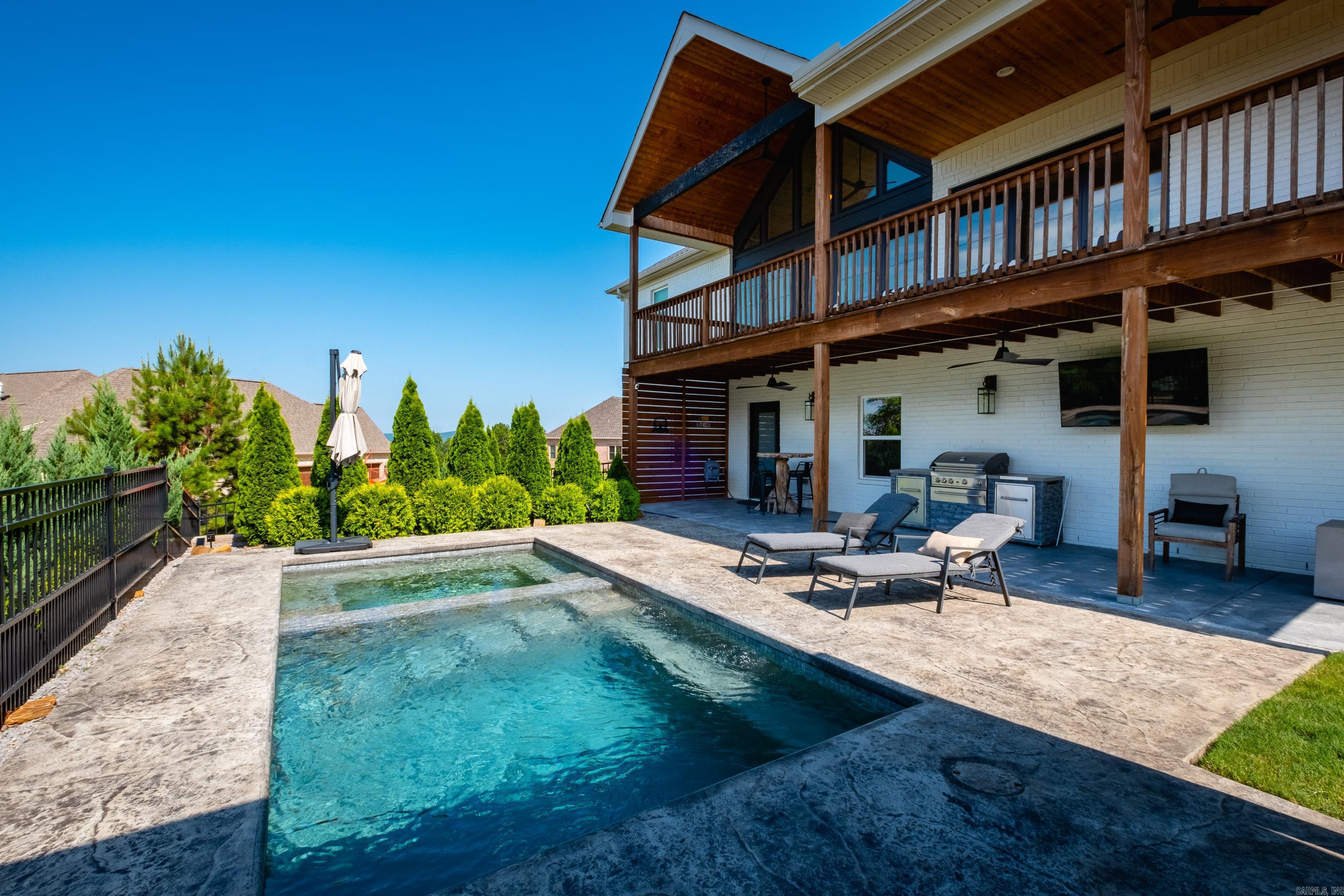MOUNTAIN CREST ESTATES - Residential
