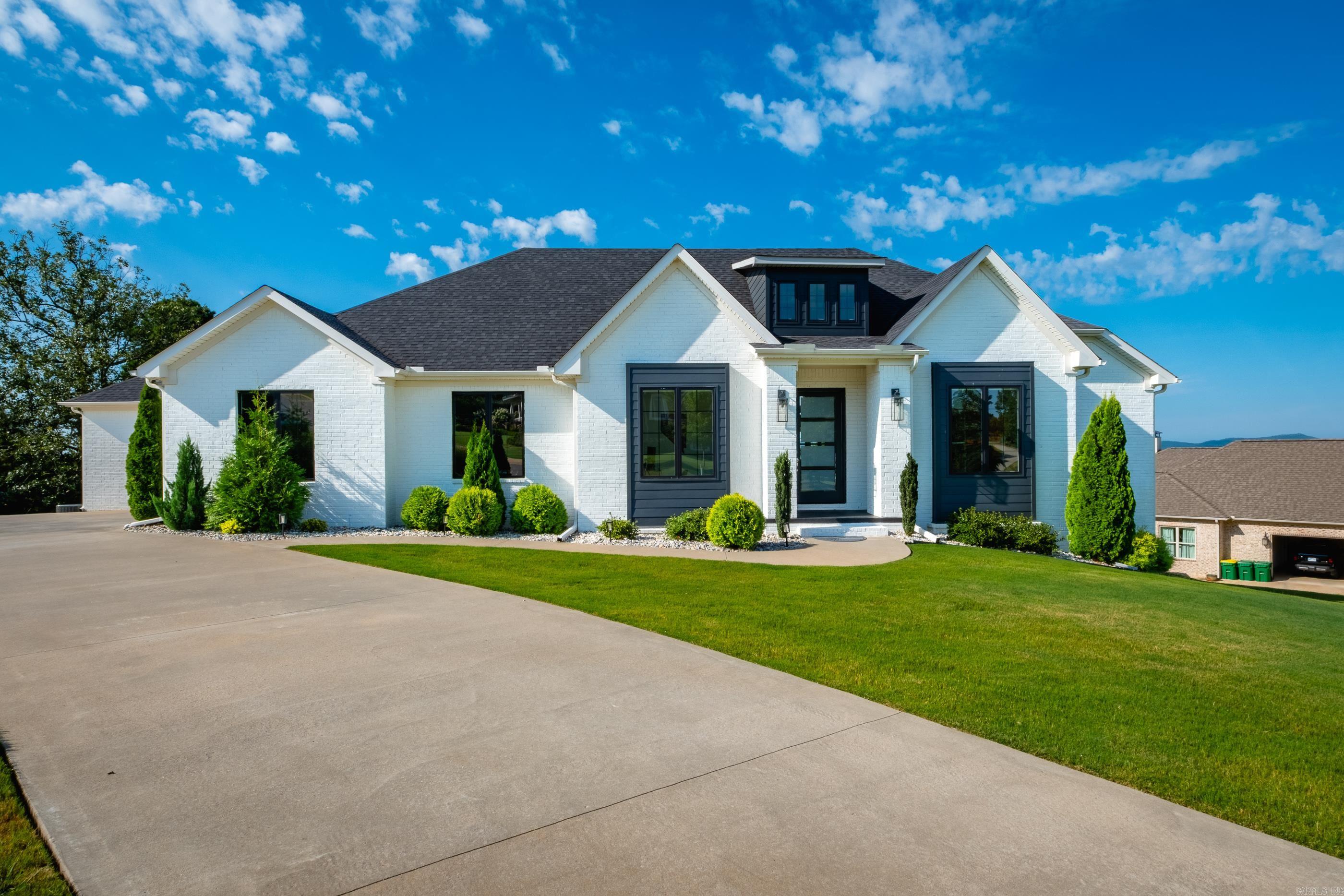 MOUNTAIN CREST ESTATES - Residential