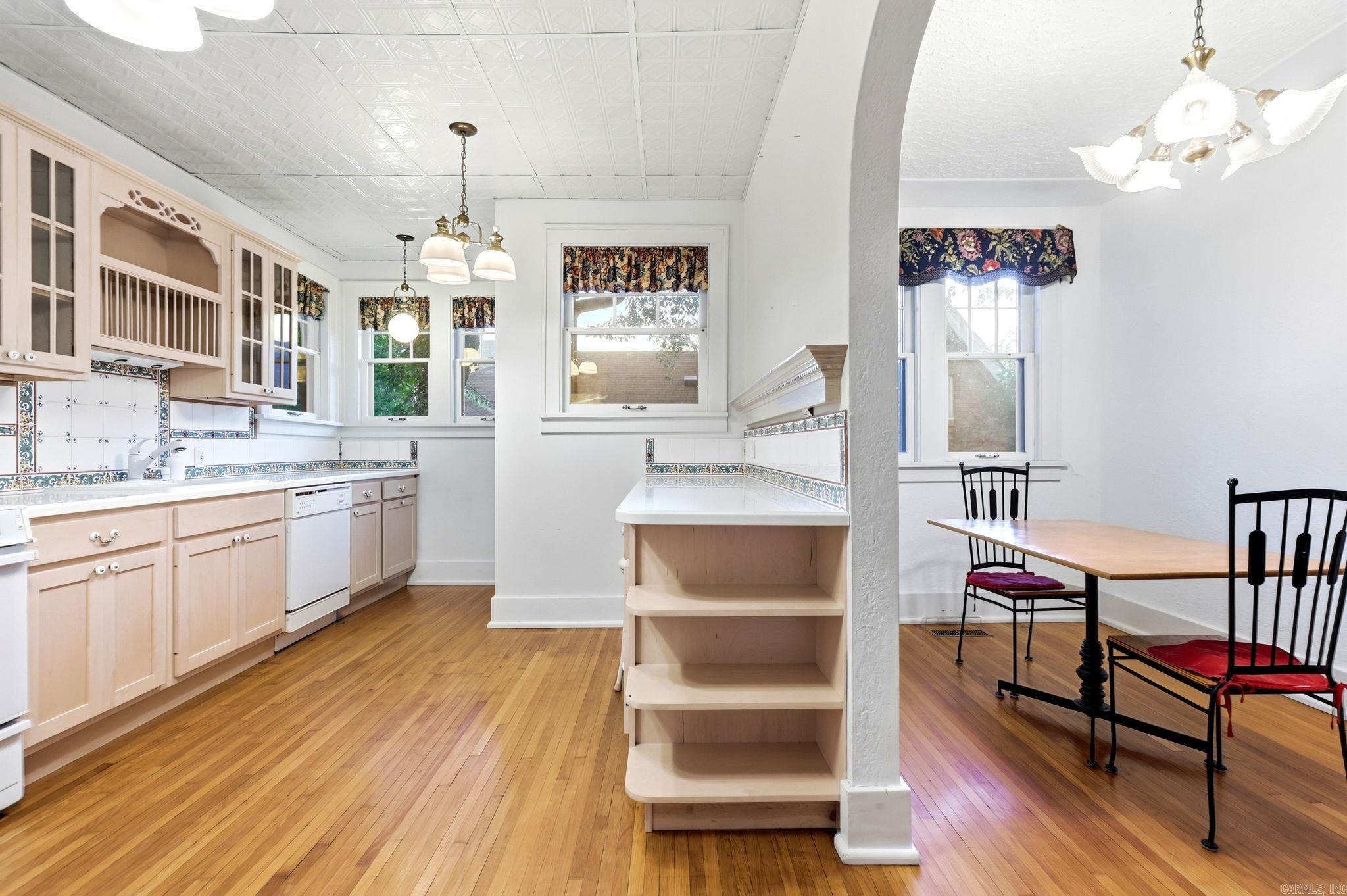OAKWOOD PLACE - Residential