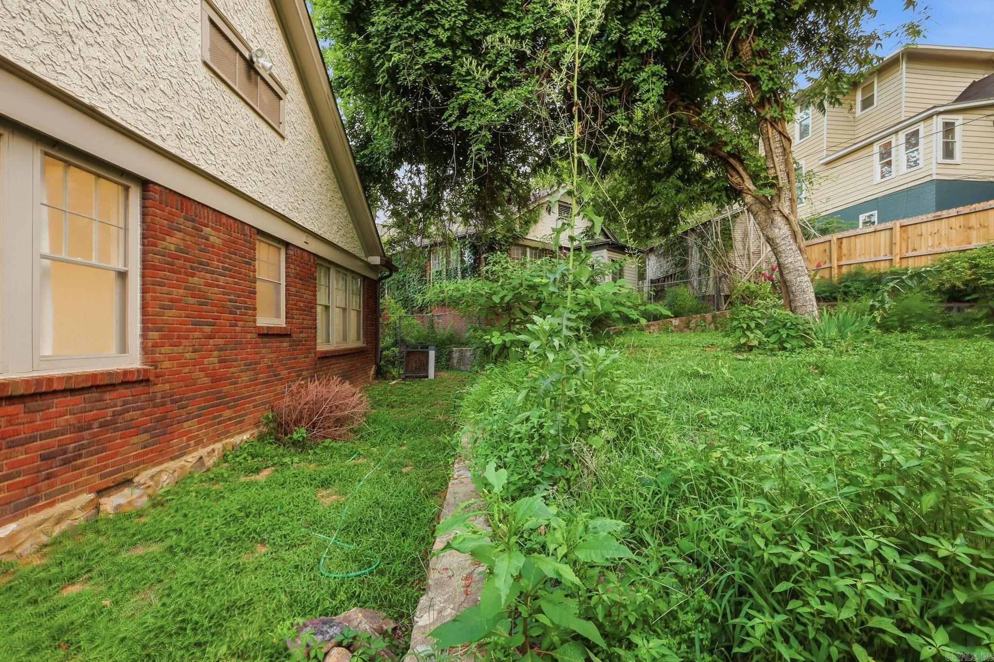 OAKWOOD PLACE - Residential