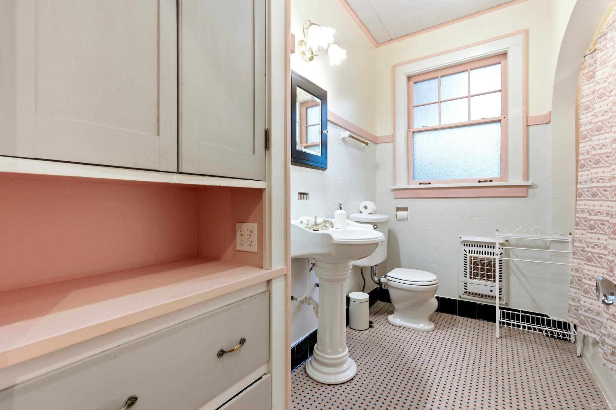 OAKWOOD PLACE - Residential