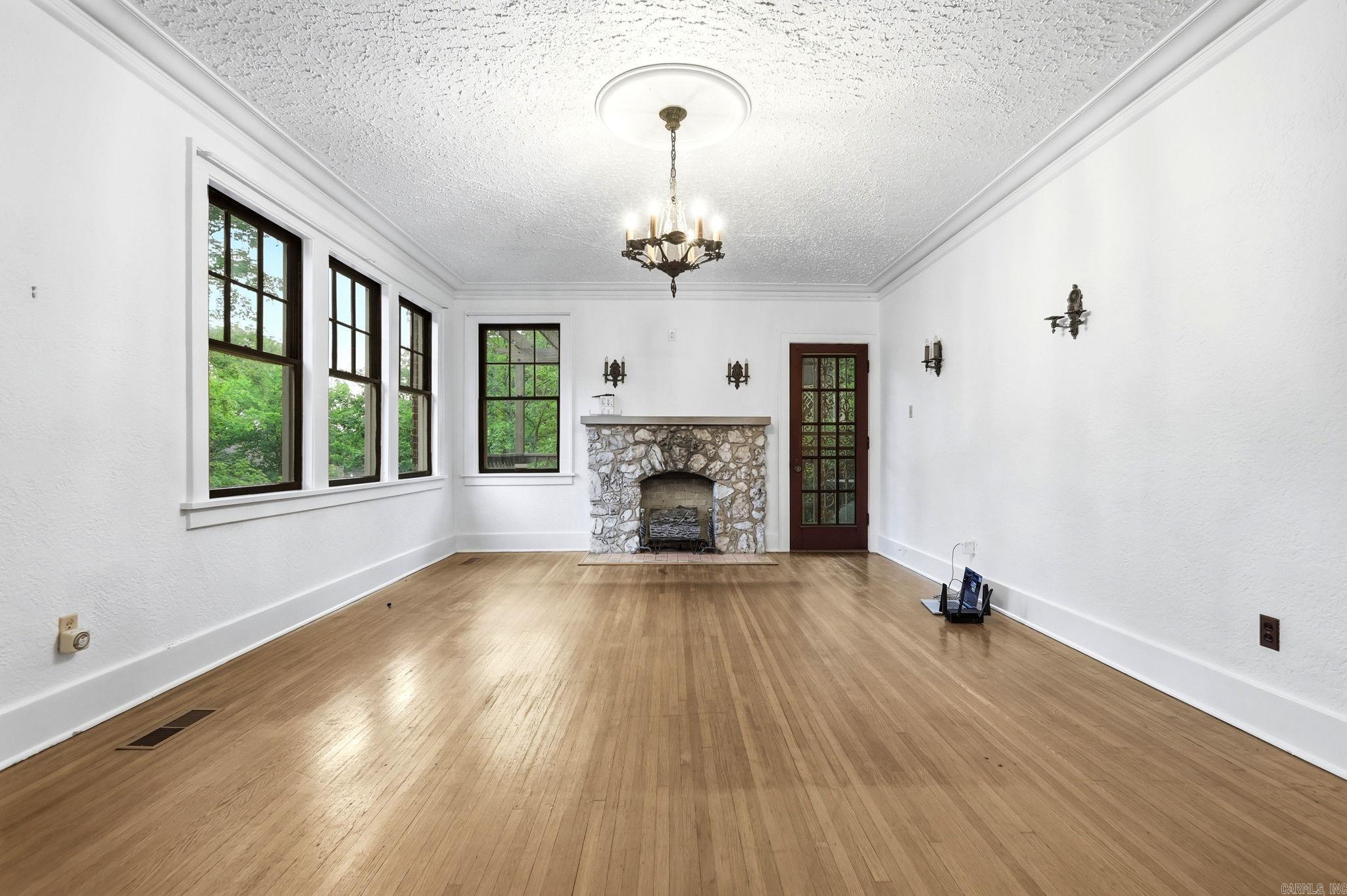 OAKWOOD PLACE - Residential