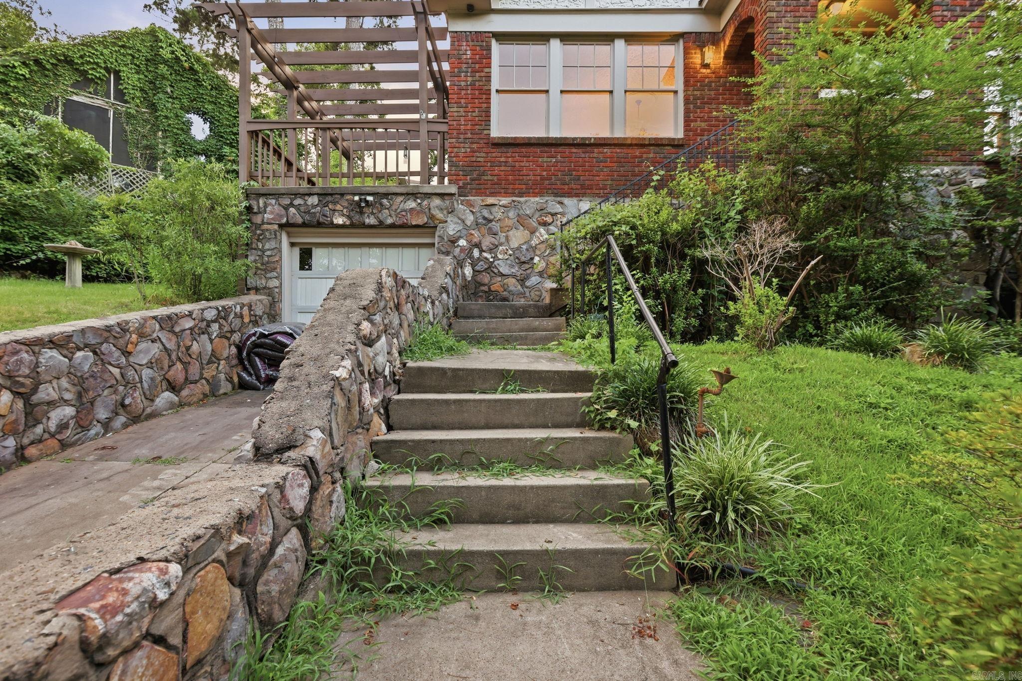 OAKWOOD PLACE - Residential