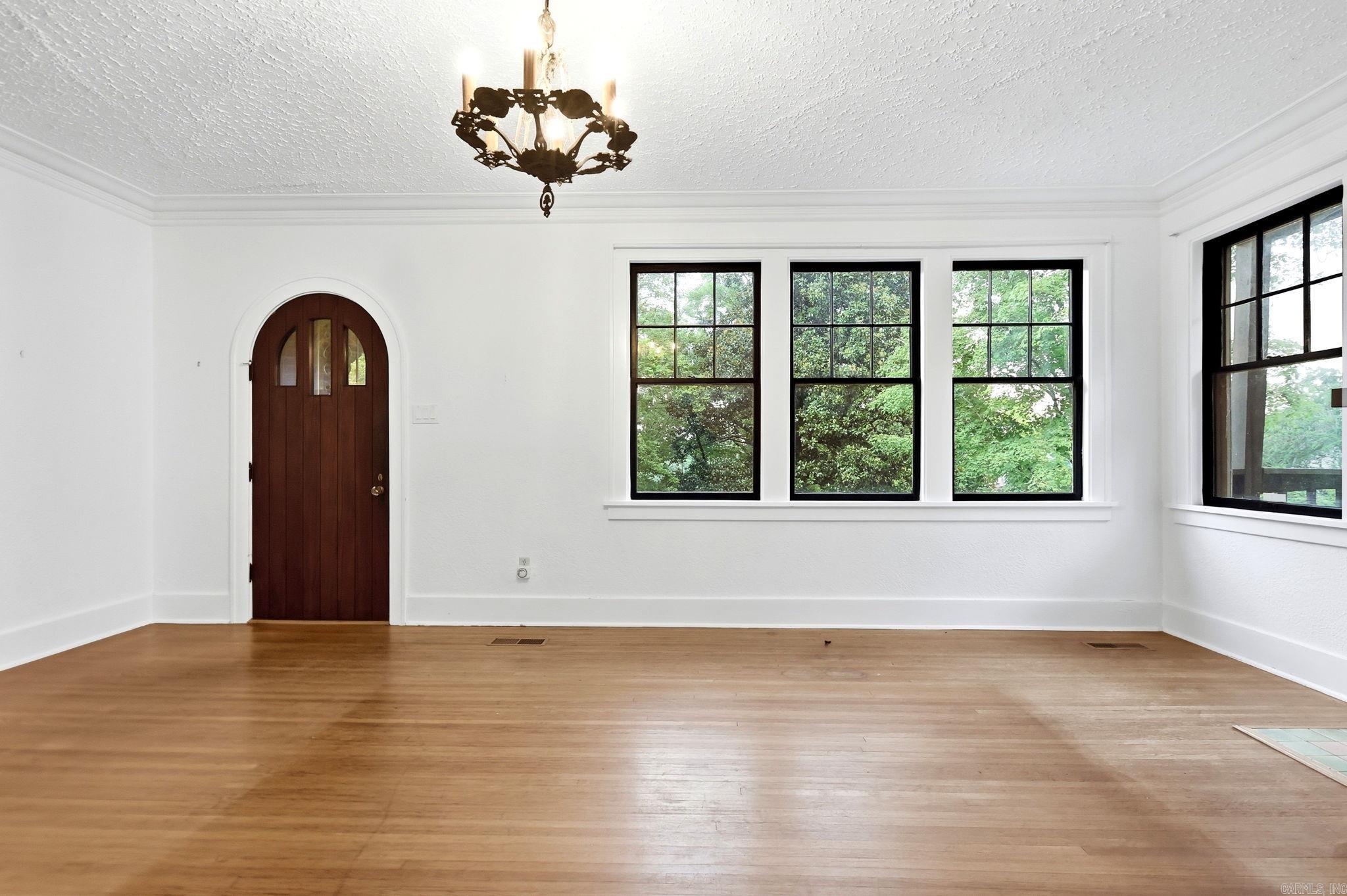 OAKWOOD PLACE - Residential