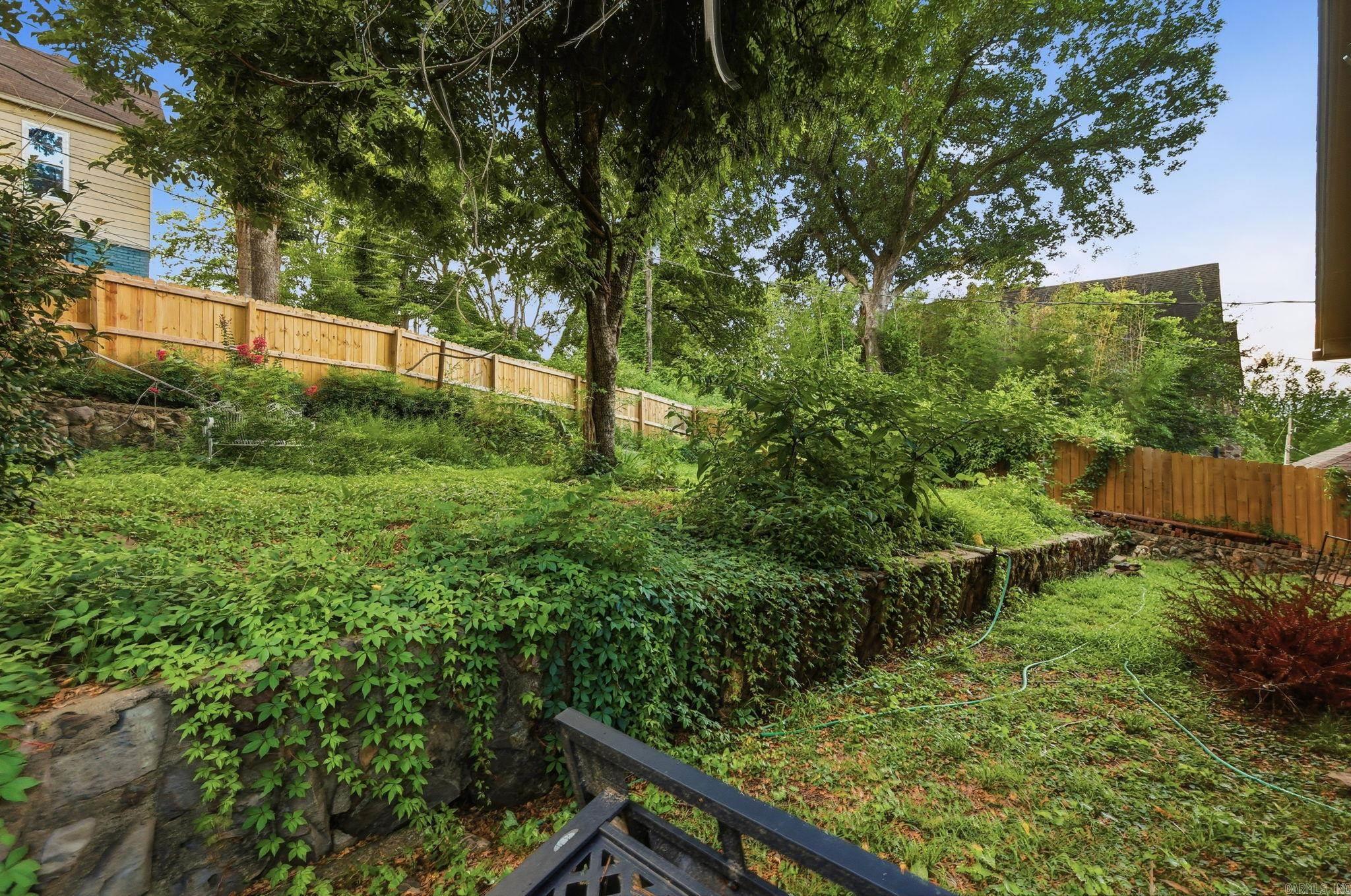 OAKWOOD PLACE - Residential