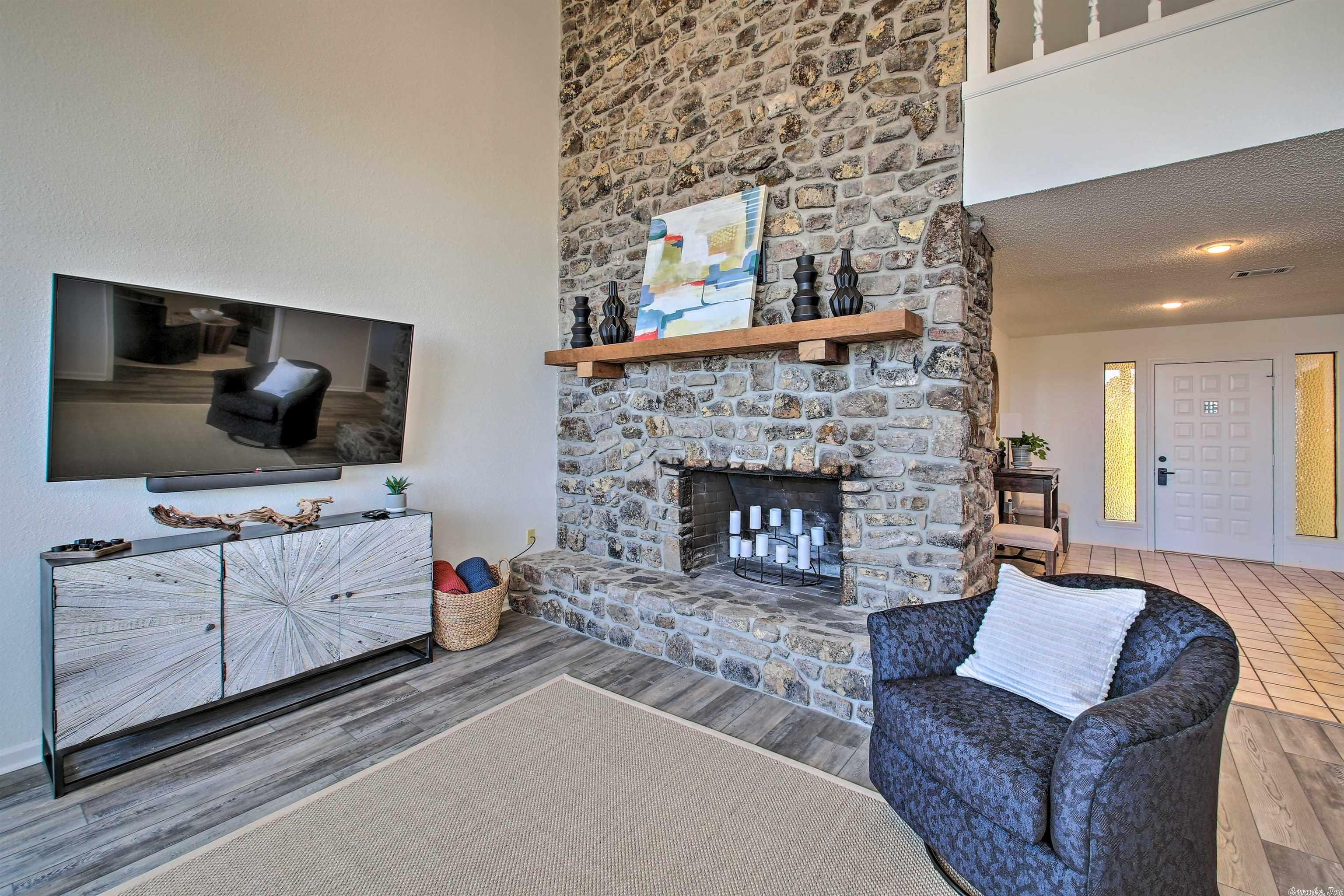 Lake View - Residential