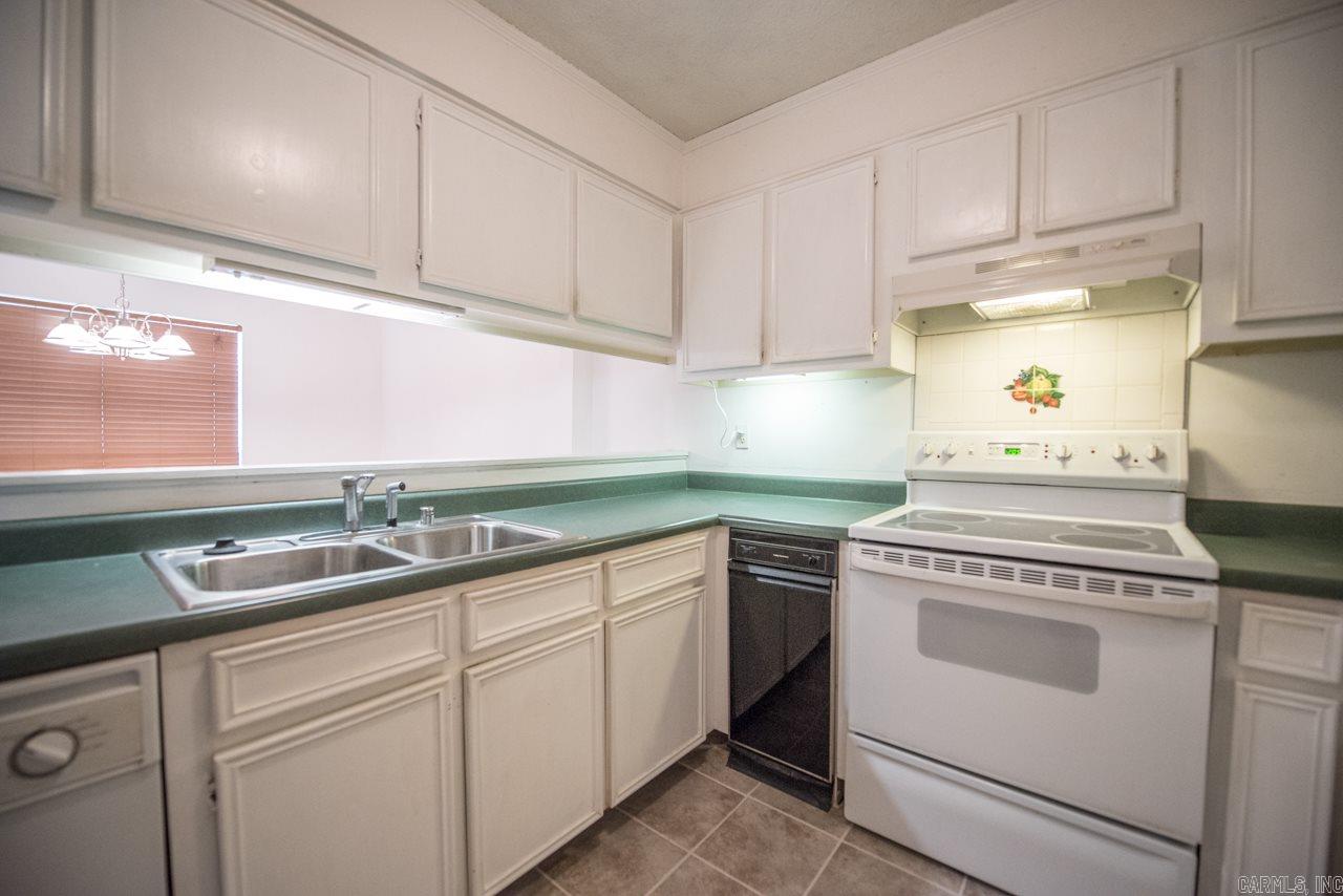 INDIAN HILLS - Residential