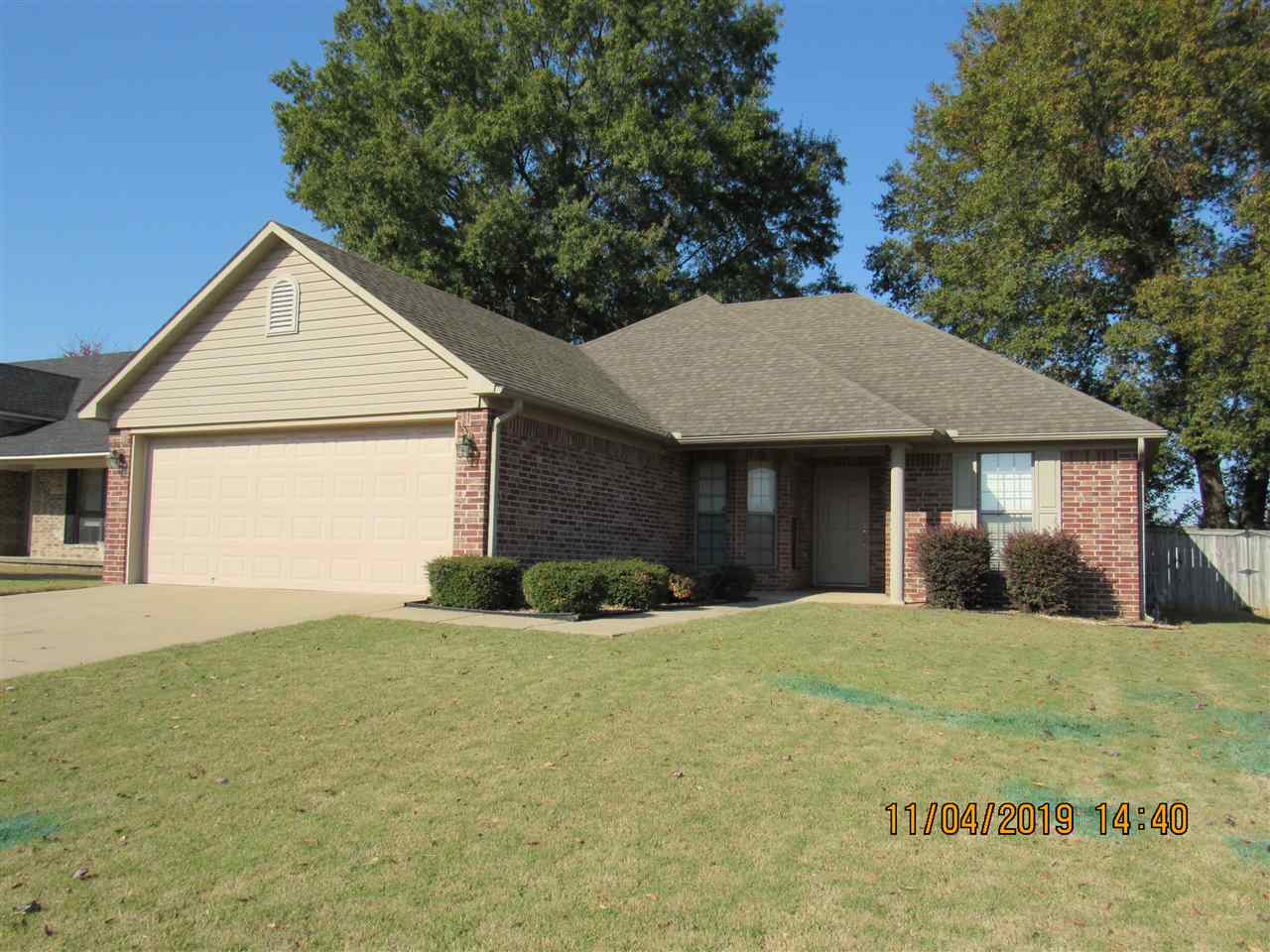 Well maintained 3 bedroom split plan, large family room with box ceiling and gas log fireplace, laminate floors in living room and master bedroom, oversized open kitchen with custom cabinets, all kitchen appliances including refrigerator, washer & dryer, spacious master suite with dual vanities & separate closets, fully fenced yard with storage building, 2 car garage, and more. No pets.