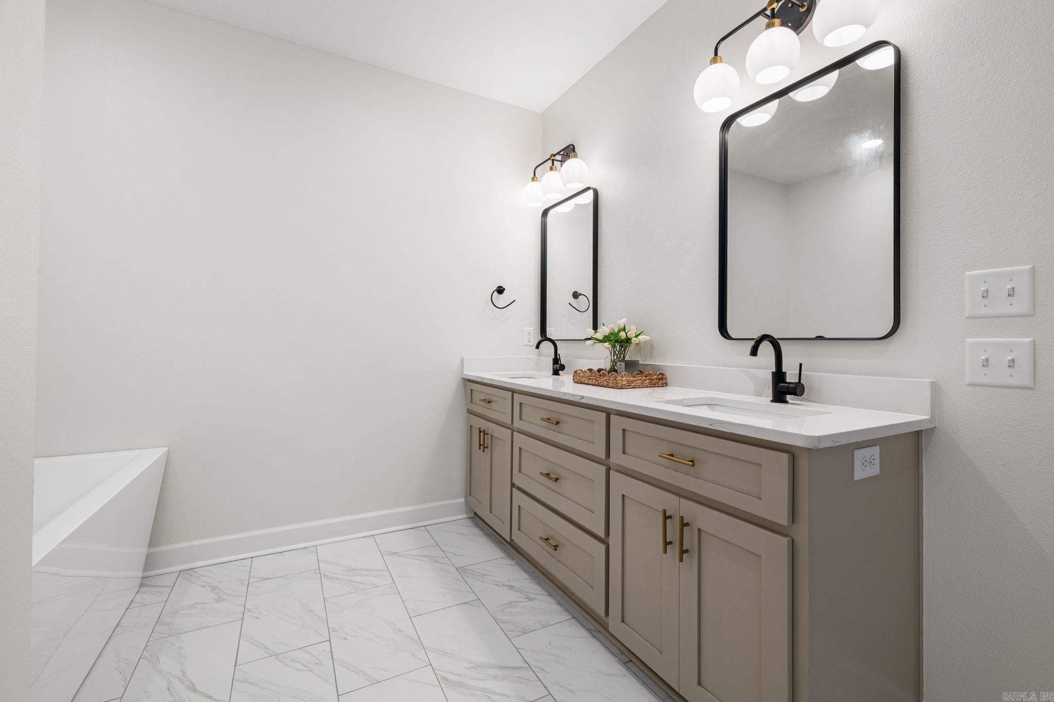 HIDDEN VALLEY ESTATES - Residential