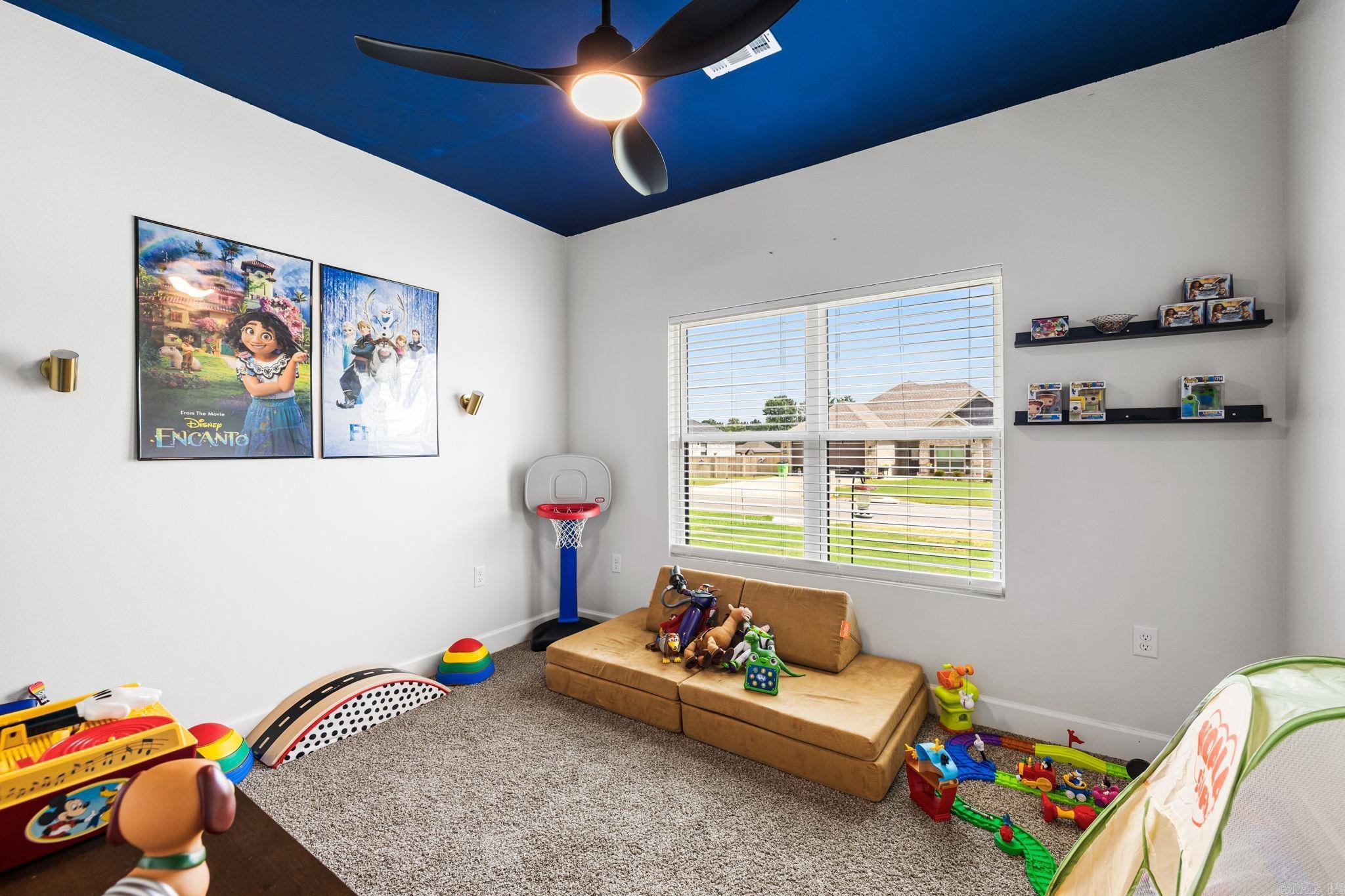 HIDDEN VALLEY ESTATES - Residential
