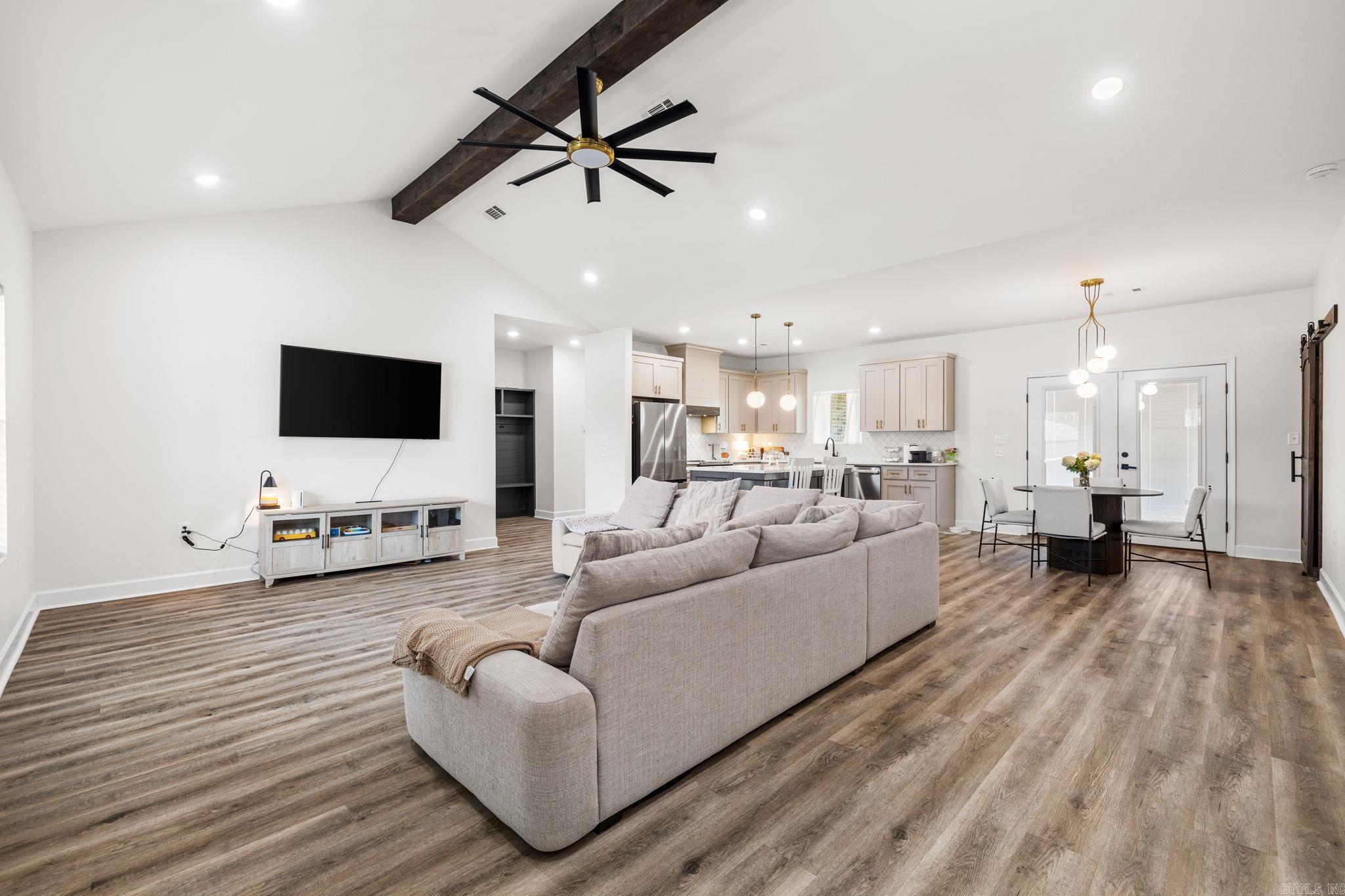 HIDDEN VALLEY ESTATES - Residential
