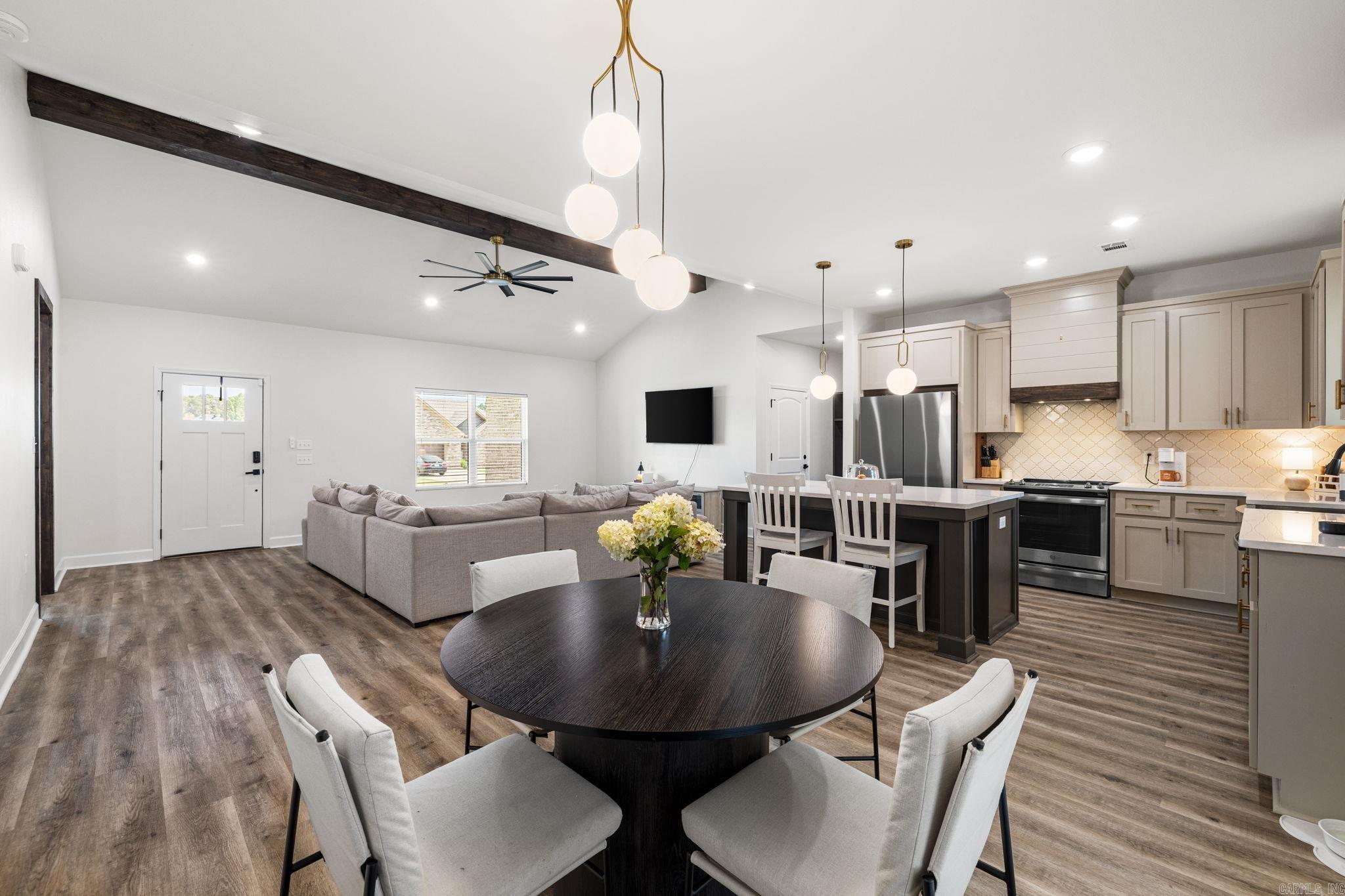 HIDDEN VALLEY ESTATES - Residential