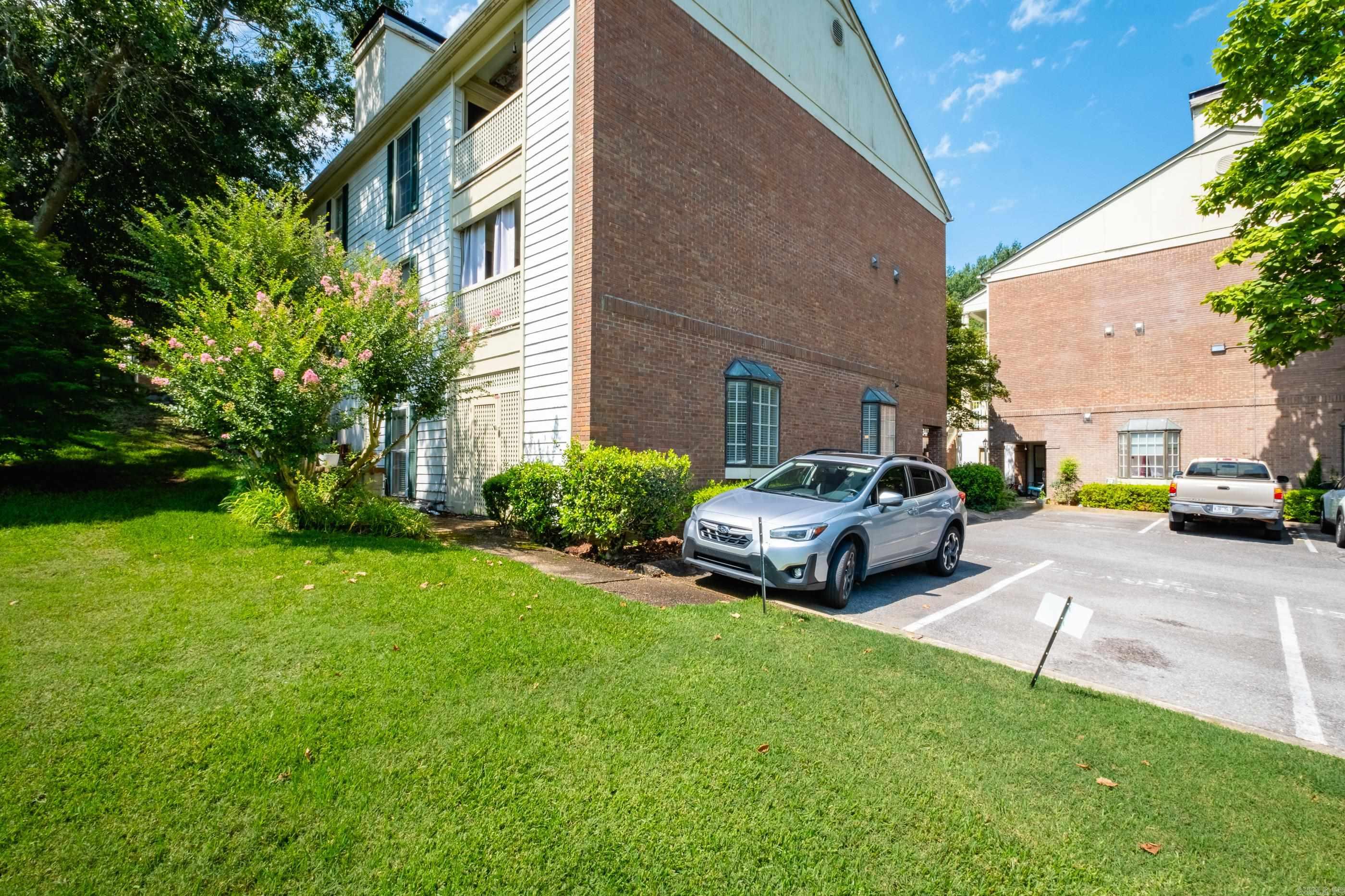 LINDEN COURT CONDO HPR - Residential