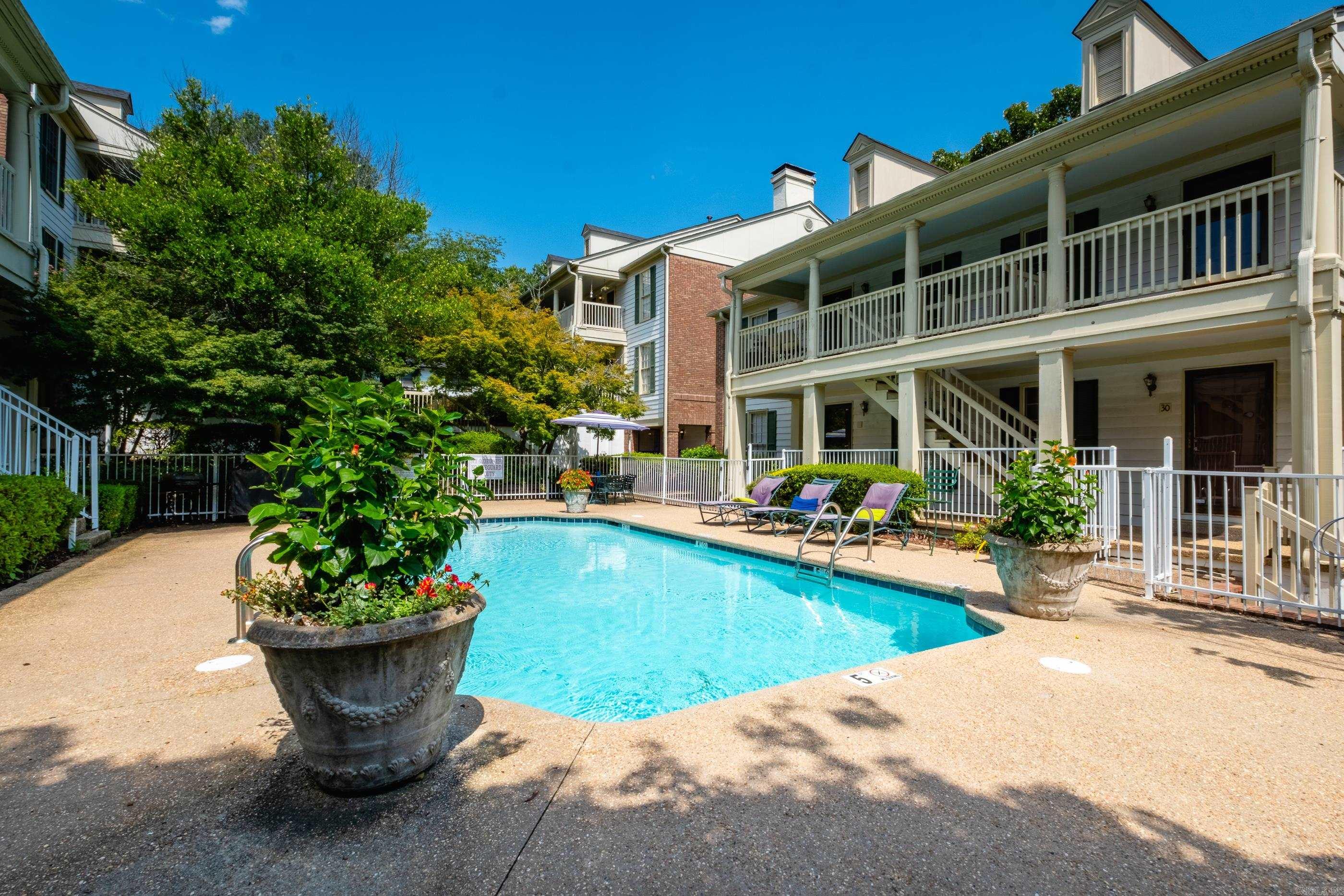 LINDEN COURT CONDO HPR - Residential