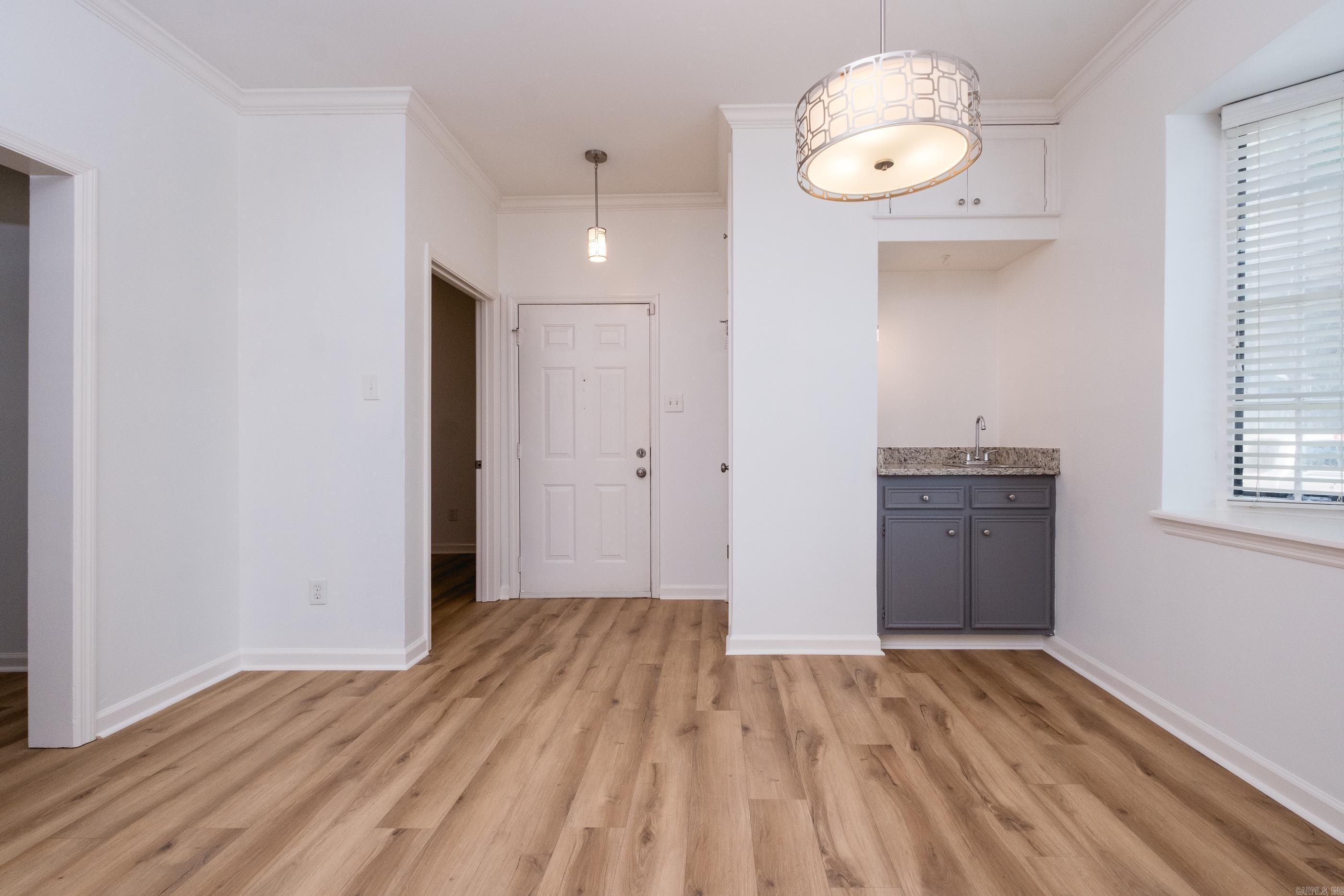 LINDEN COURT CONDO HPR - Residential