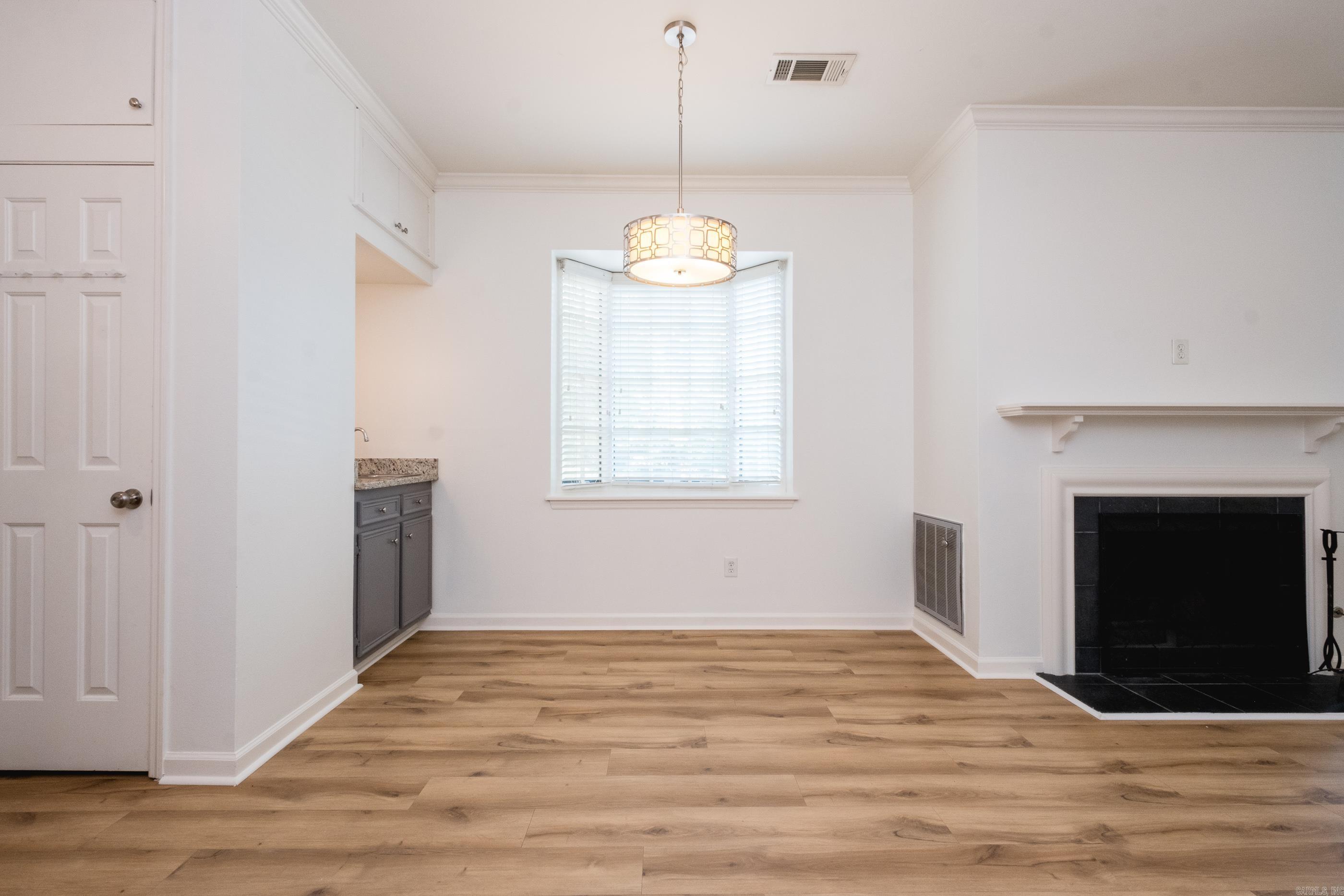 LINDEN COURT CONDO HPR - Residential