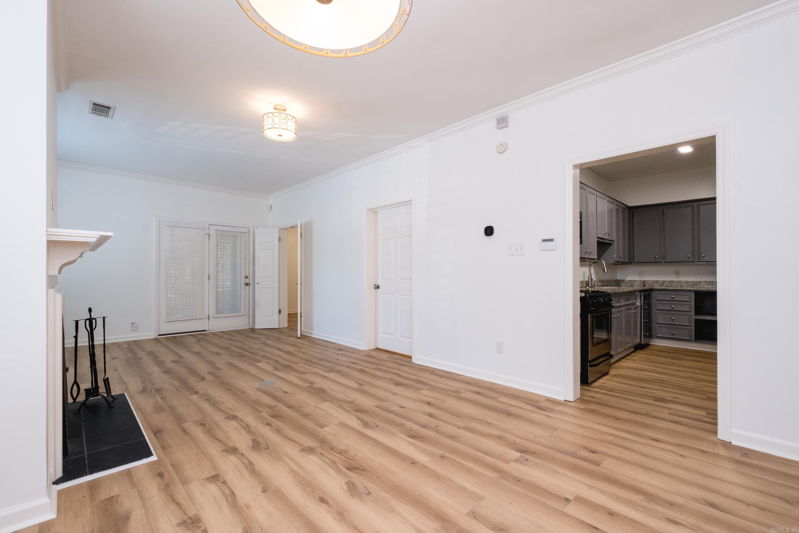 LINDEN COURT CONDO HPR - Residential