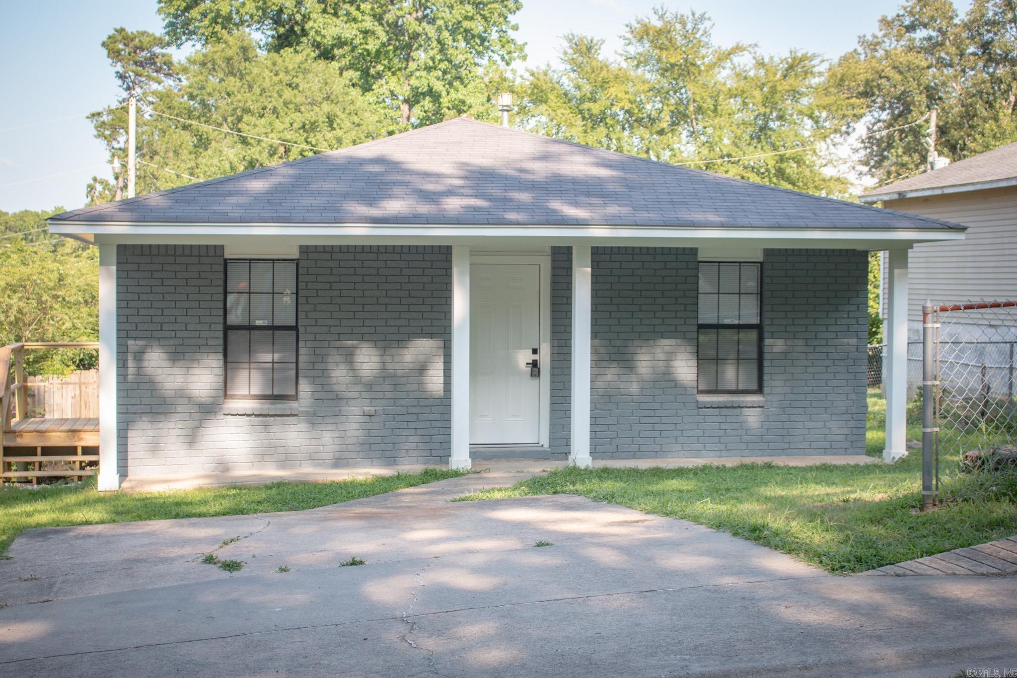 BARROW JOHN - Residential