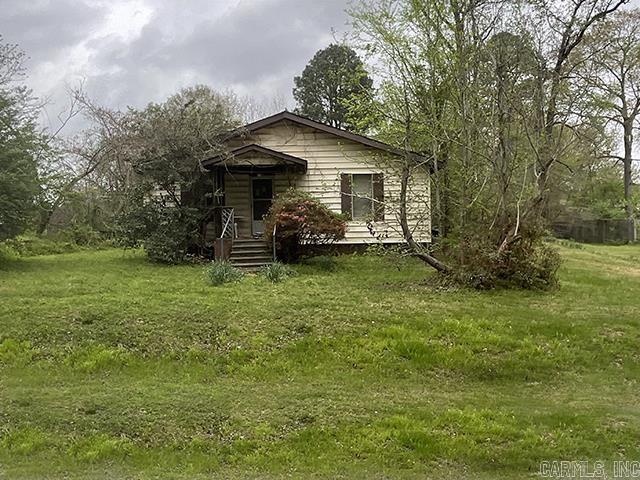 Investor opportunity in Benton! The property offers strong potential for an investor, rental portfolio addition, or buyer looking for a project to make it their own. Inside, the home features a traditional layout. Convenient Benton location with easy access to town, shopping, schools, and commuter routes. Property is being sold as-is/where-is. No seller property disclosure. Buyers are encouraged to measure lot size and square footage of the home for themselves.