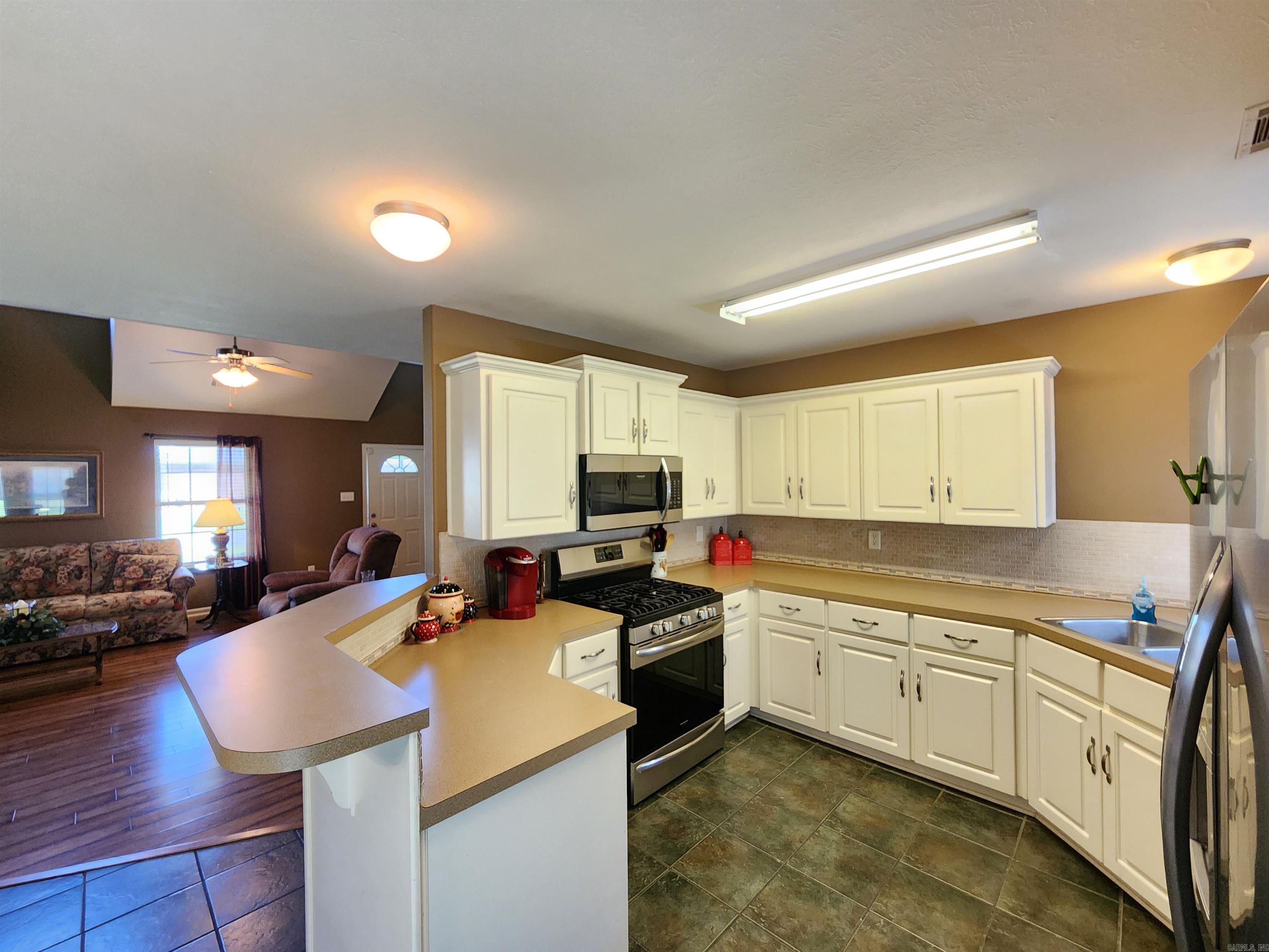 FECHERS PRAIRIE MEADOWS S/D - Residential
