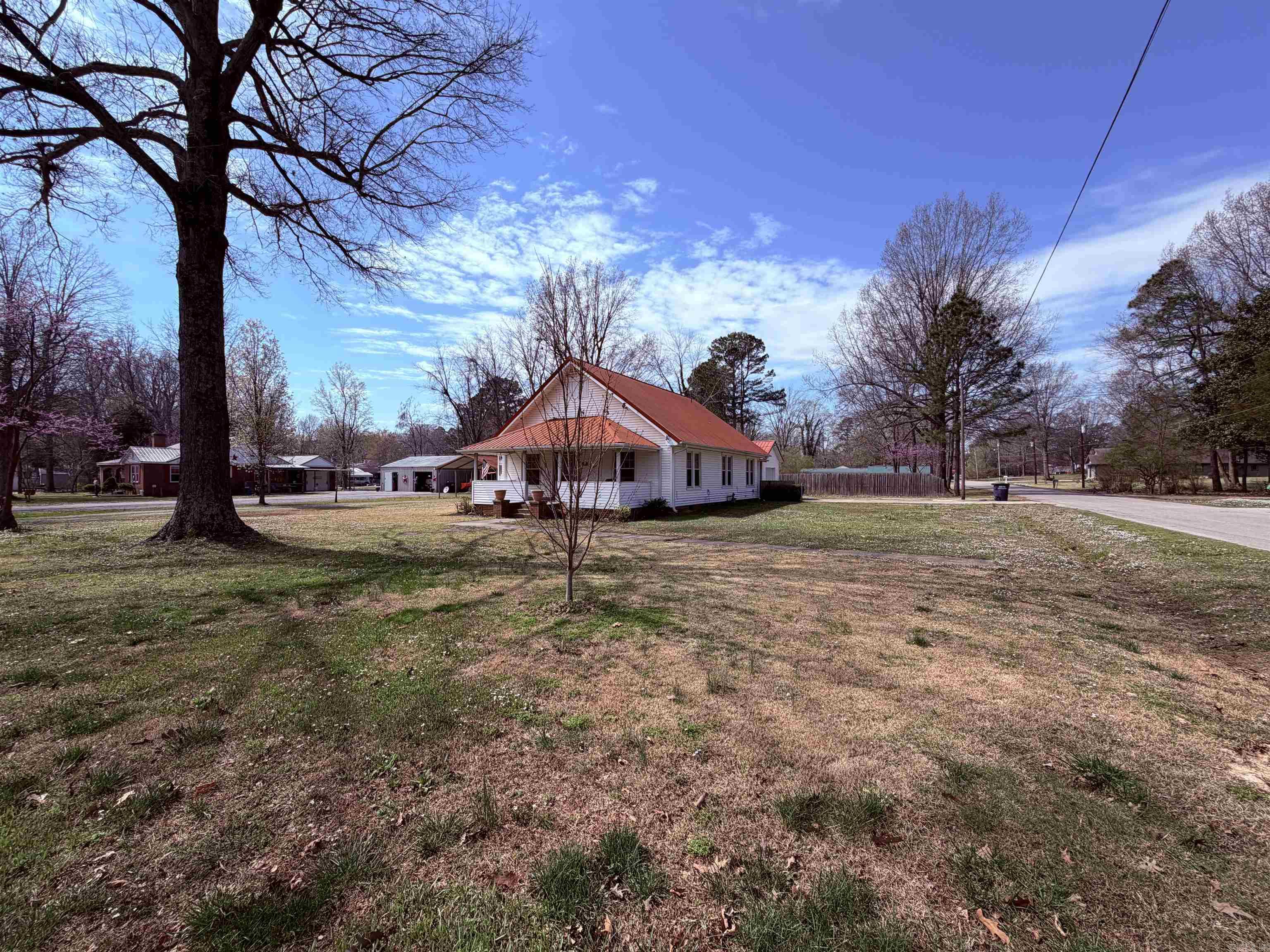 M&B PIGGOTT 2-20-8 - Residential