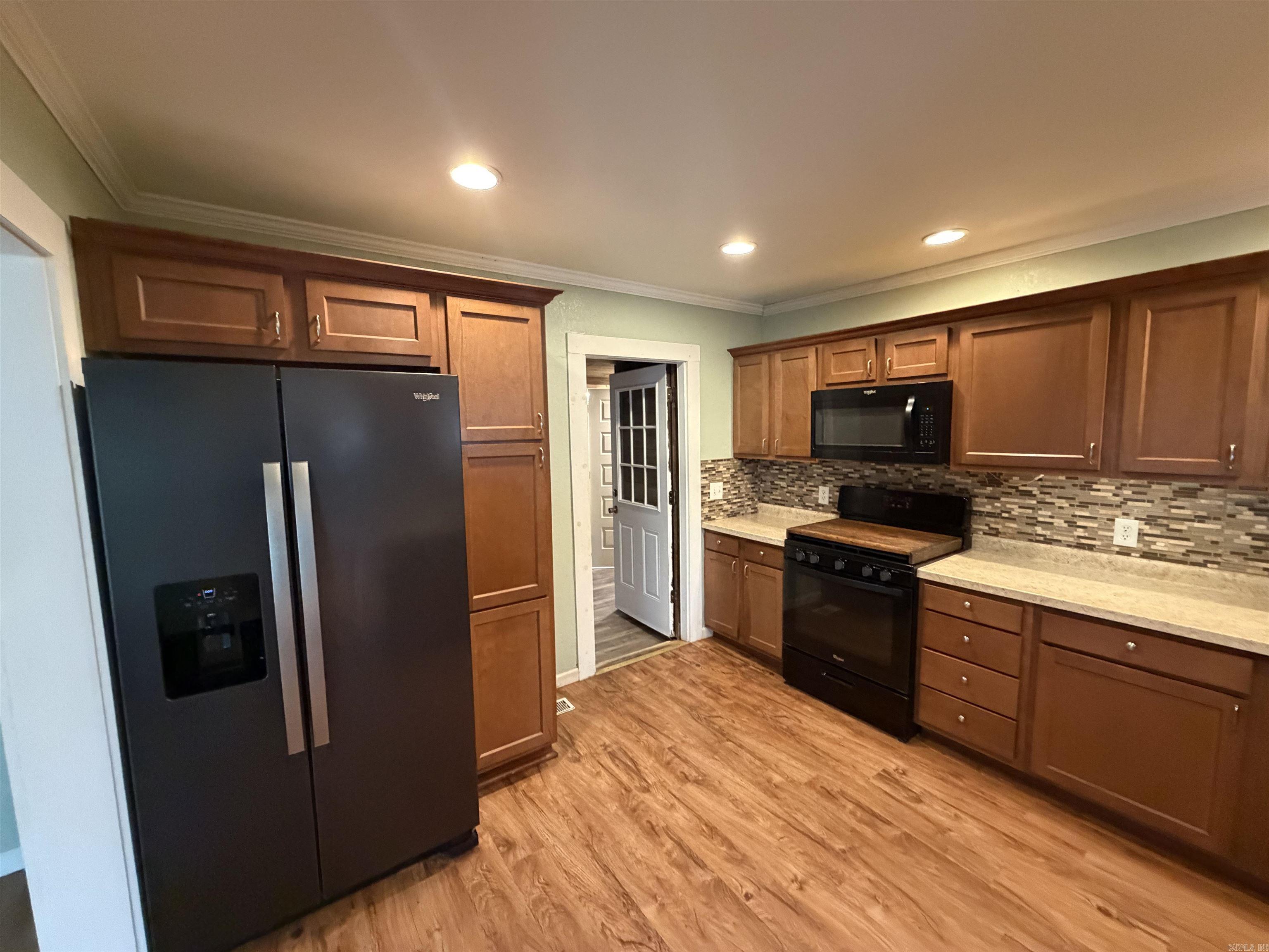 M&B PIGGOTT 2-20-8 - Residential