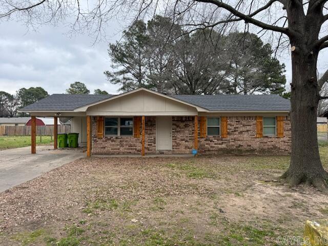Newly remodeled 3 bedroom, 1 bath home with over 1,100 sq ft. Fresh updates throughout and ready for you to move in today!