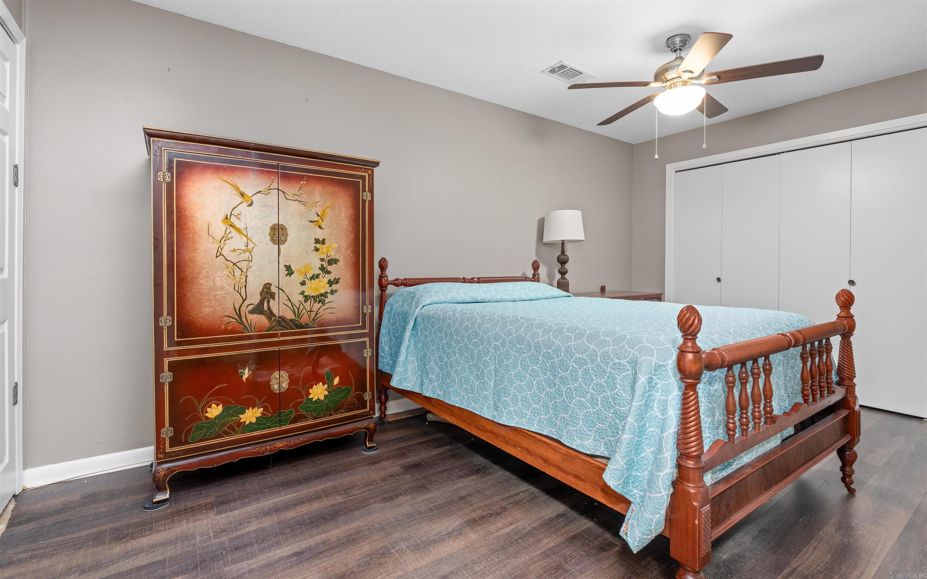 CORONADO COURTS - Residential