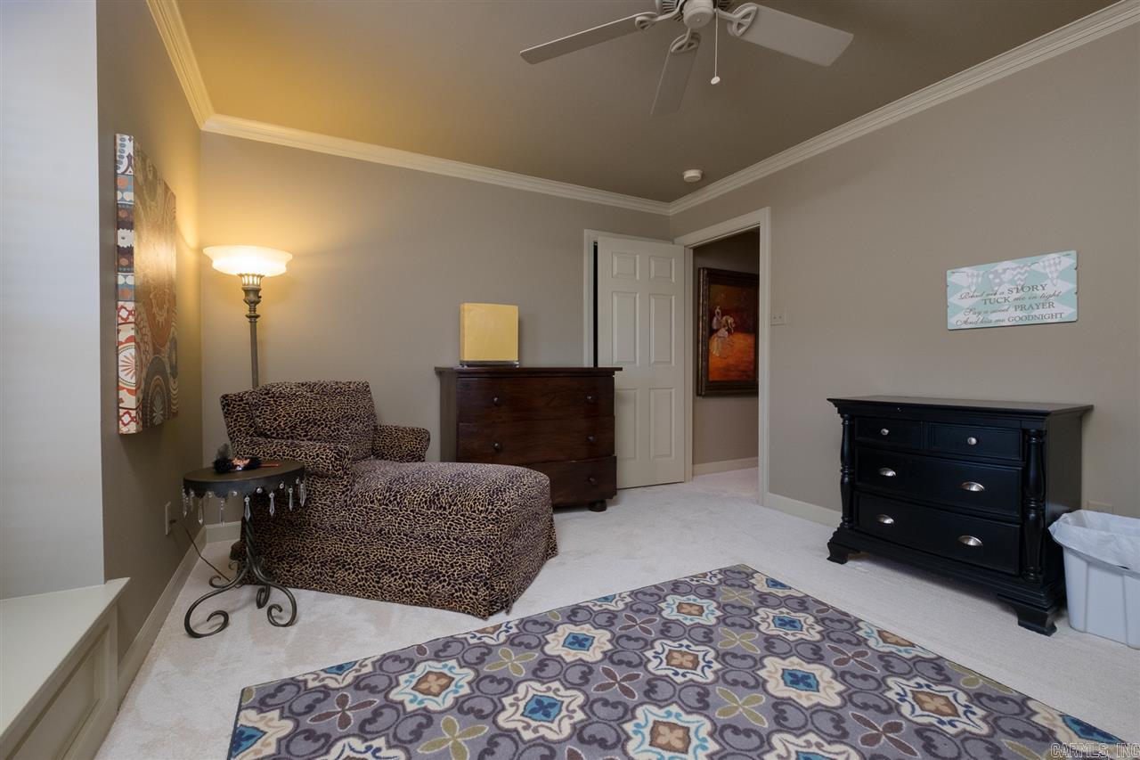 CHENAL VALLEY MARGEUAX - Residential