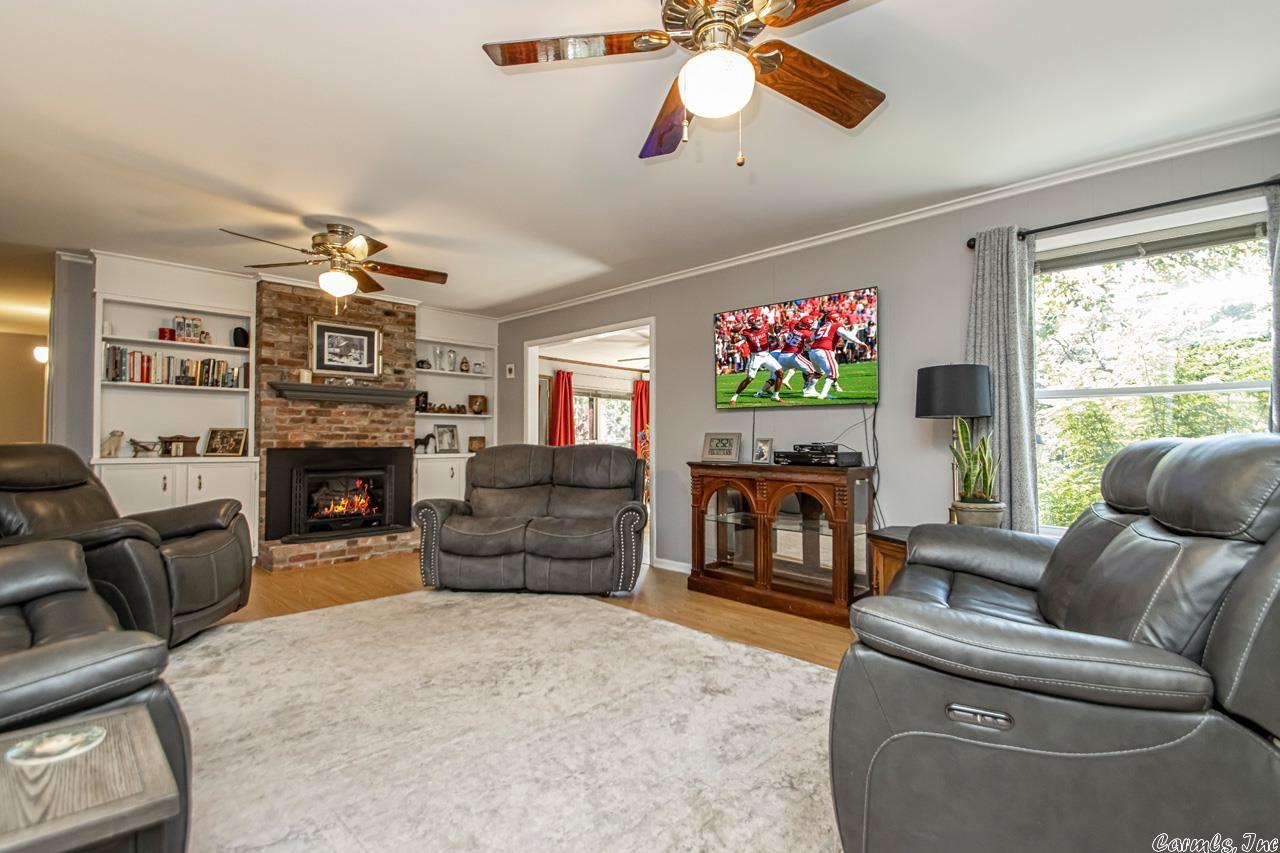 LAKEWOOD NE - Residential