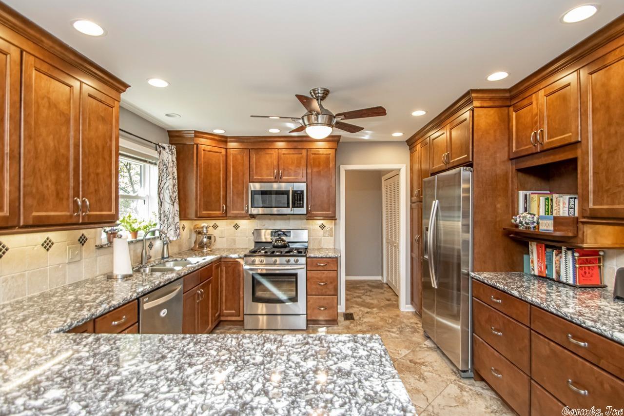 LAKEWOOD NE - Residential