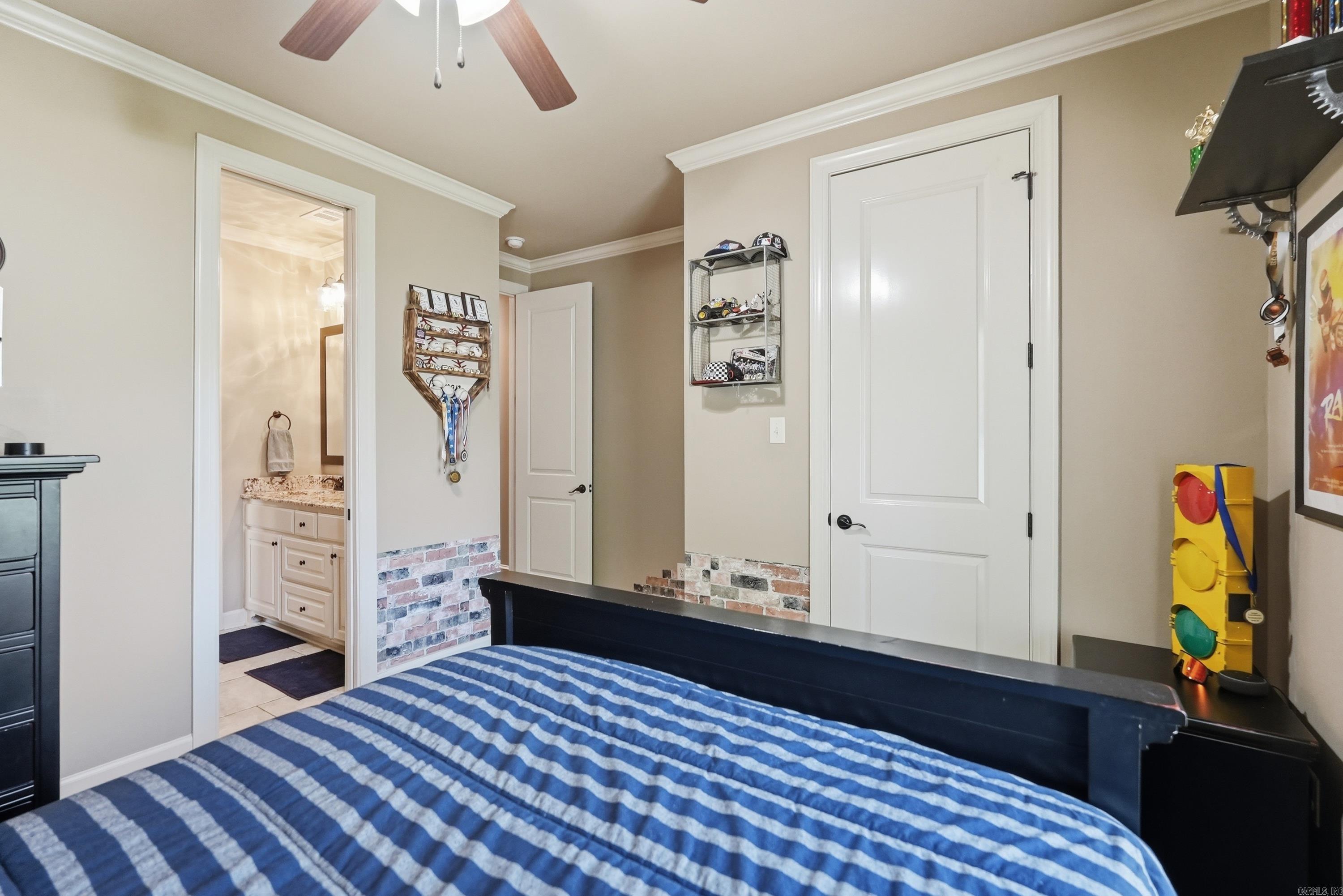 WESTSHORE ADDN HURRICANE LAKE ES - Residential