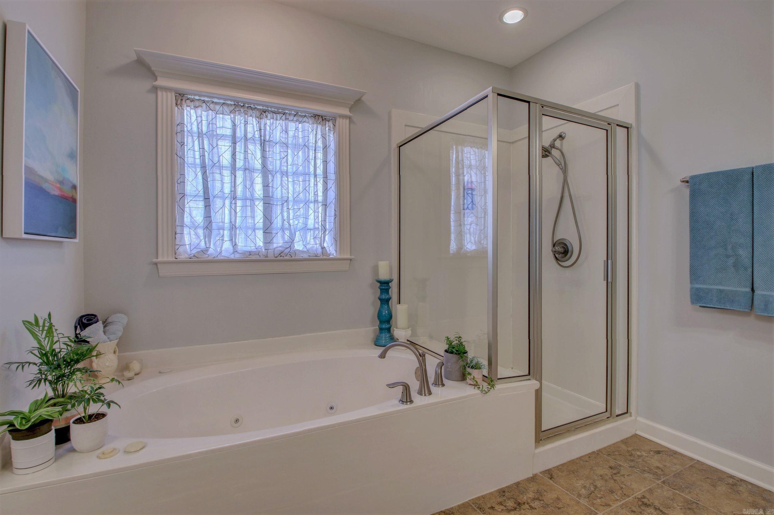 MAUMELLE VALLEY ESTATES - Residential