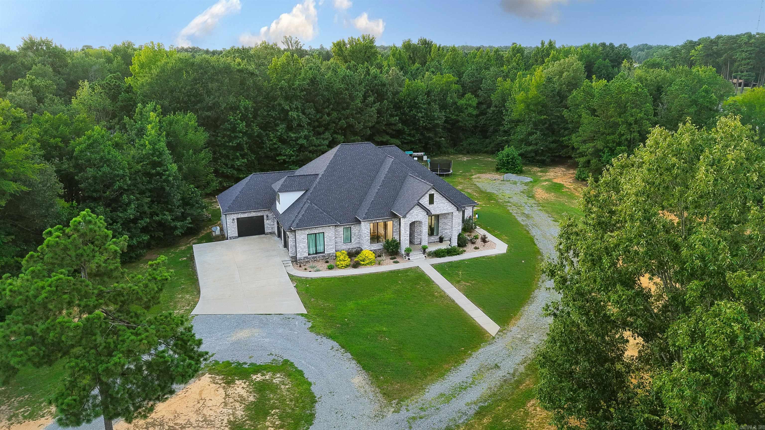Shannon Oaks - Residential