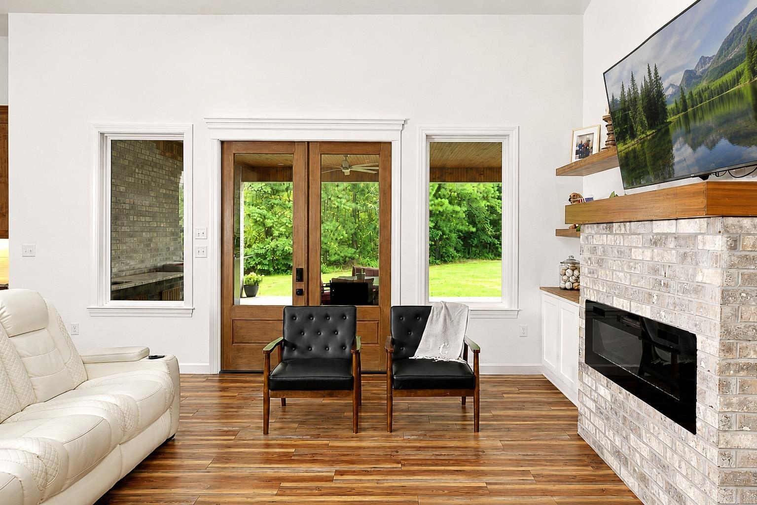 Shannon Oaks - Residential