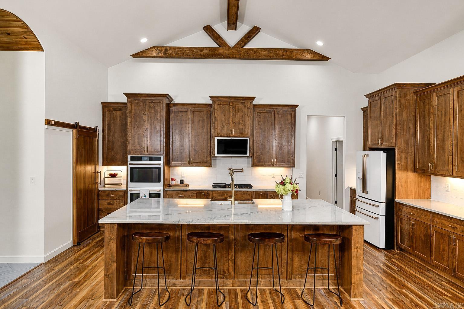 Shannon Oaks - Residential