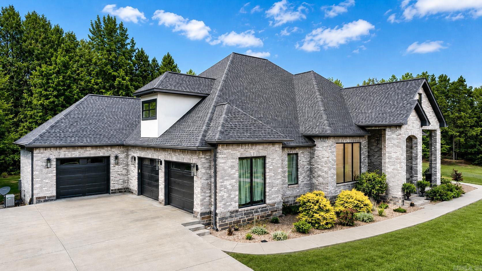 Shannon Oaks - Residential