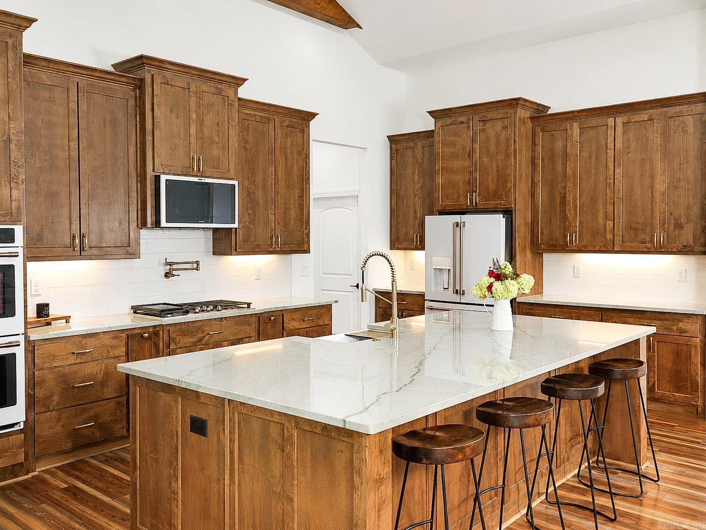 Shannon Oaks - Residential