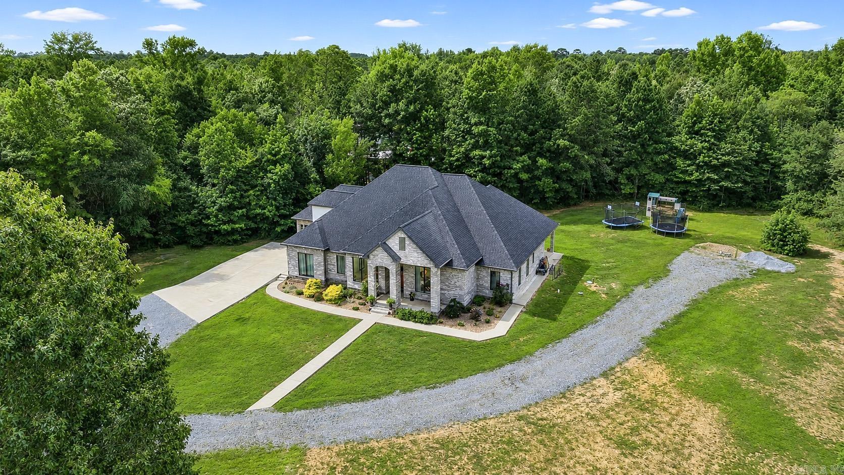Shannon Oaks - Residential