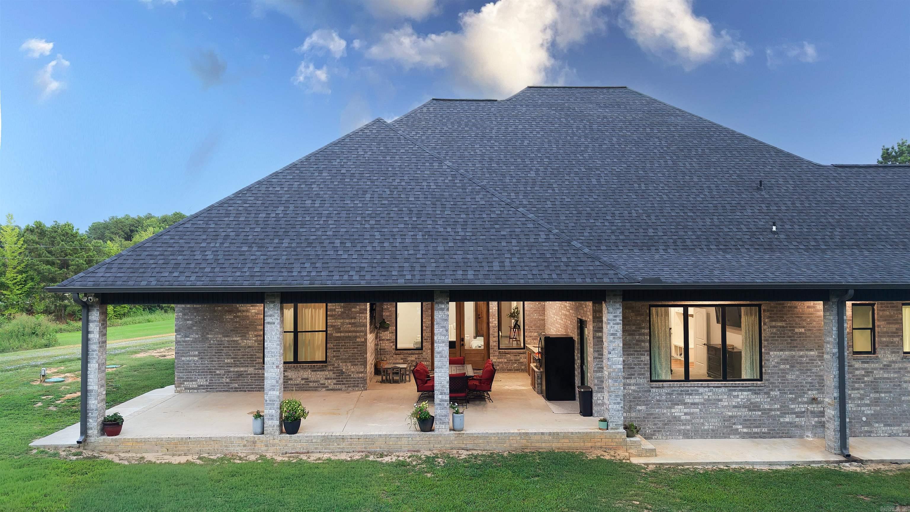 Shannon Oaks - Residential