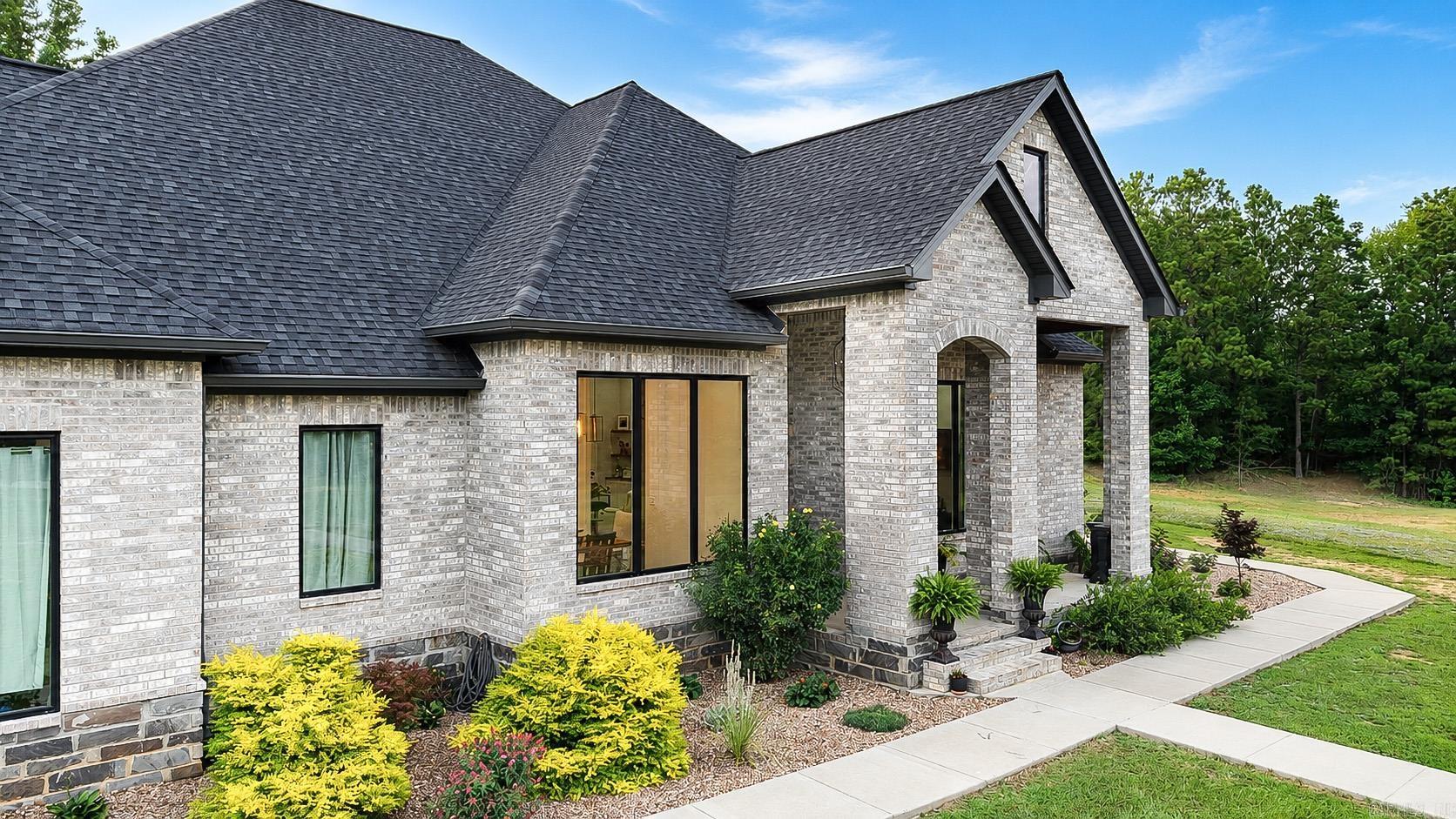 Shannon Oaks - Residential