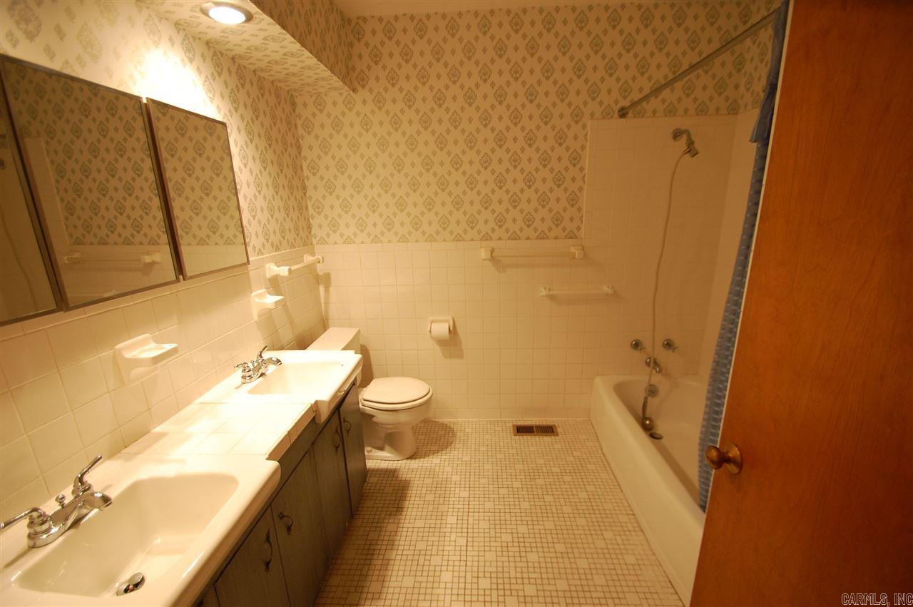 Leawood Heights - Residential