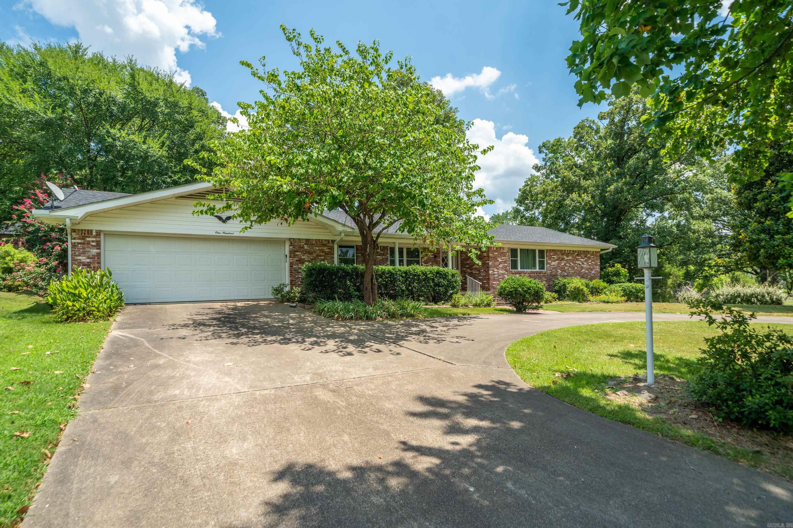 CLIFTON PLACE - Residential