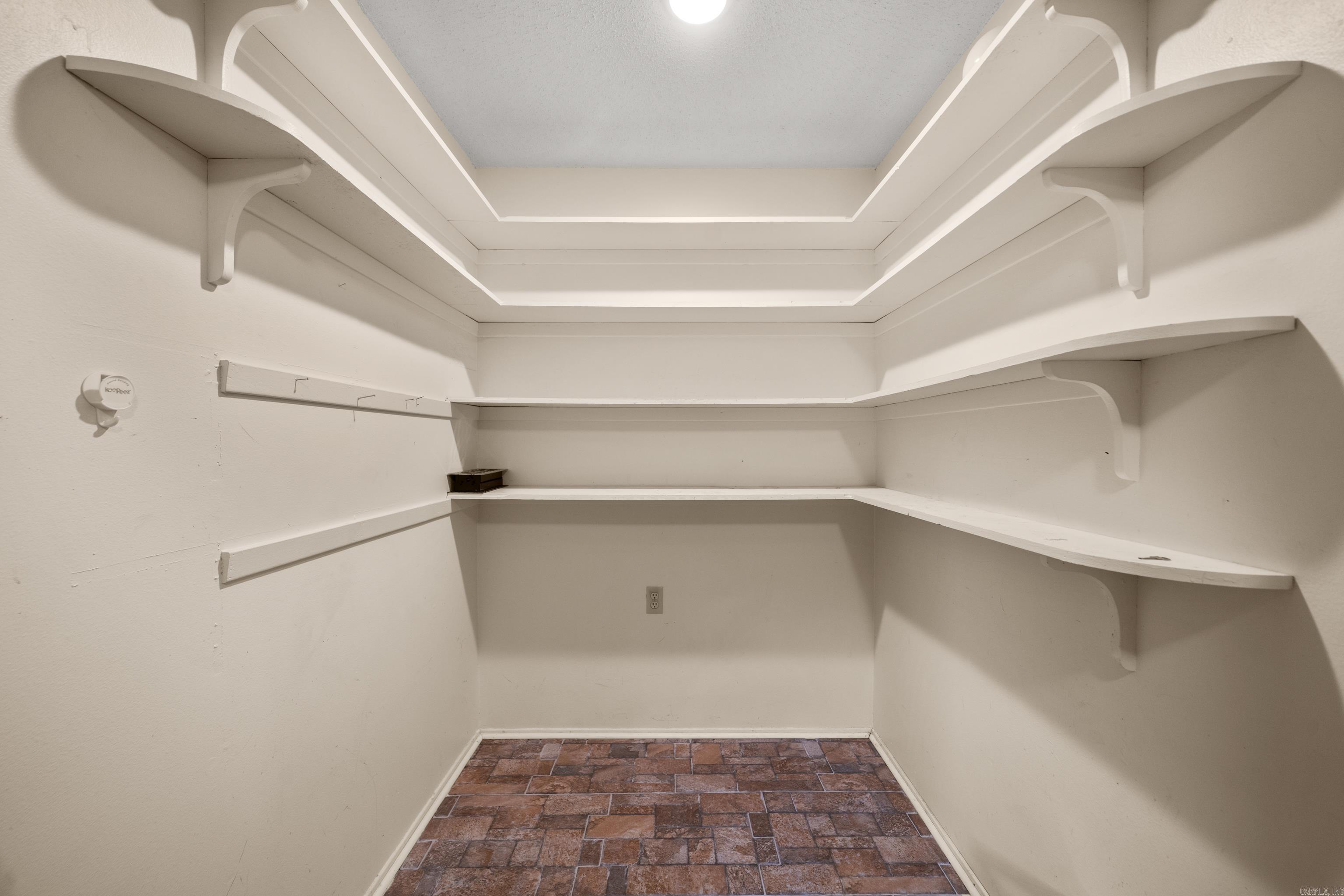 CLIFTON PLACE - Residential