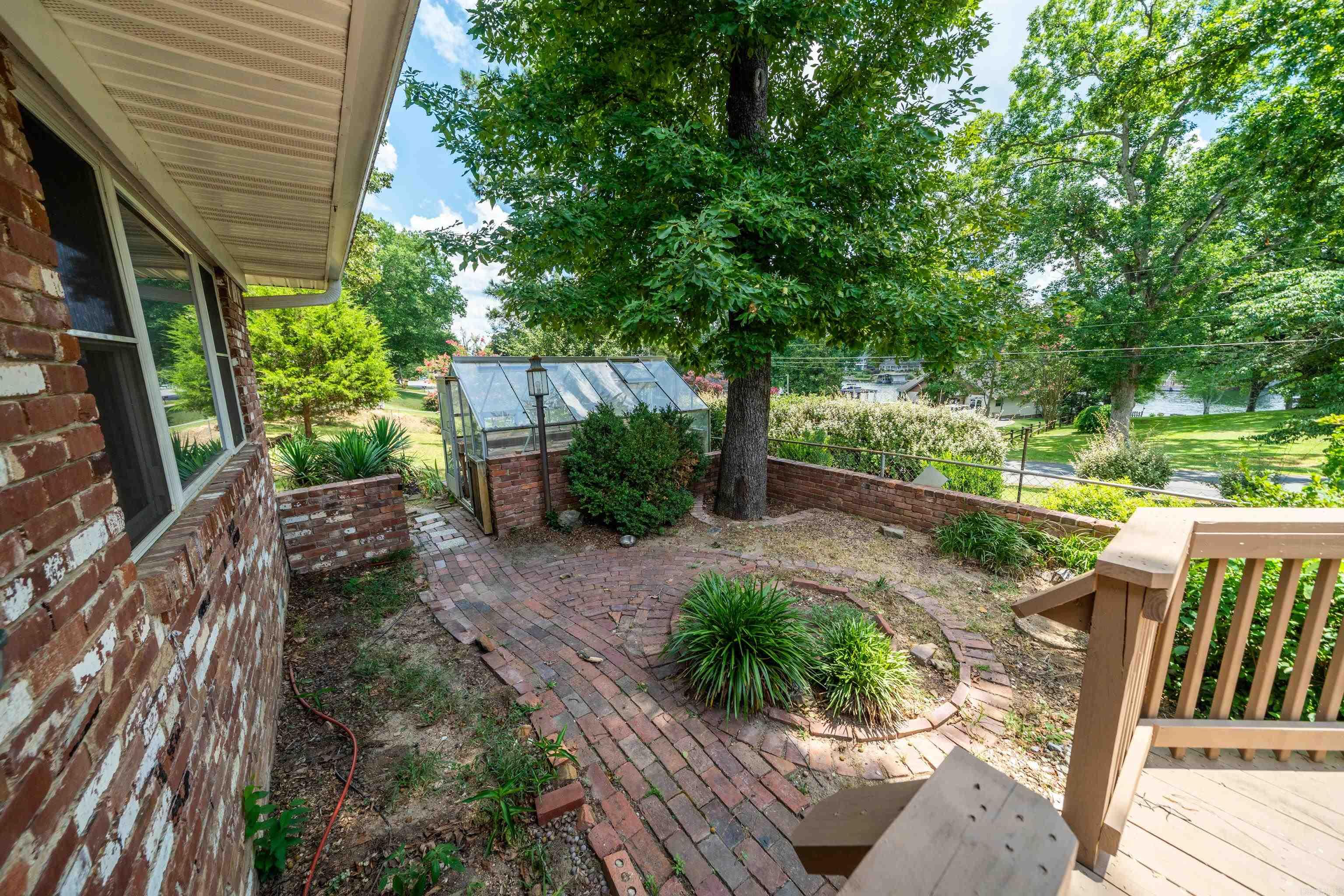 CLIFTON PLACE - Residential