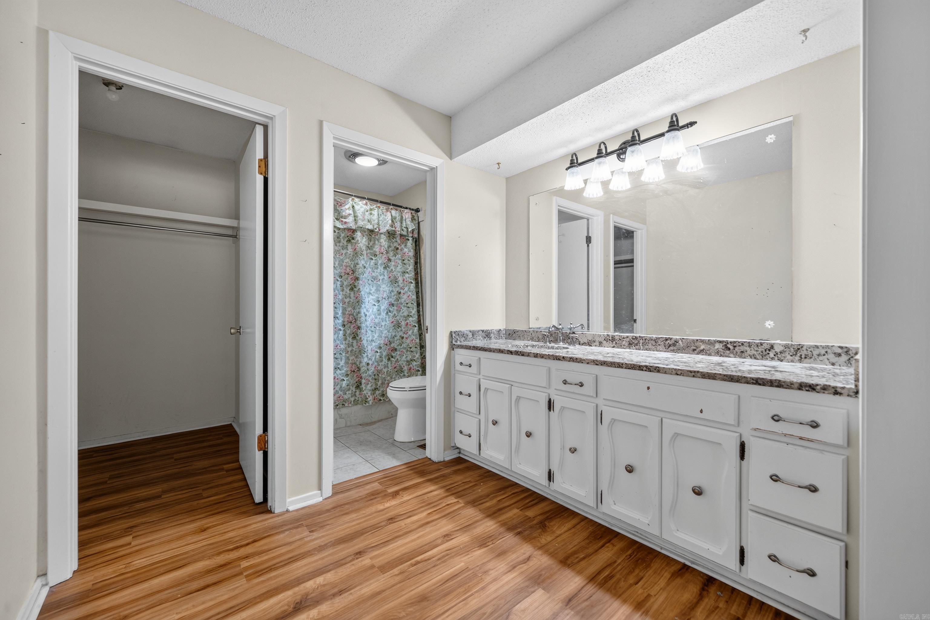 CLIFTON PLACE - Residential