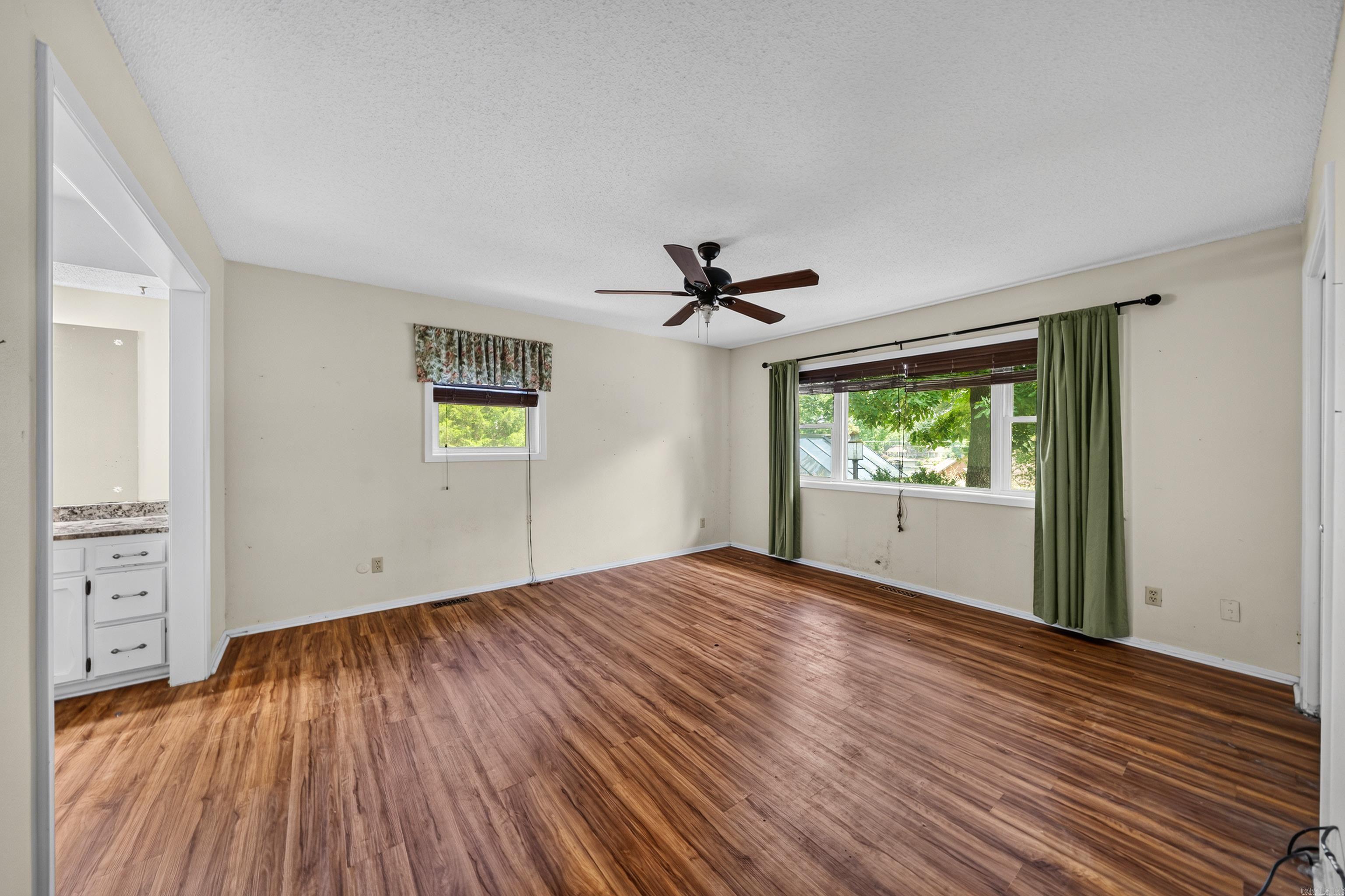 CLIFTON PLACE - Residential